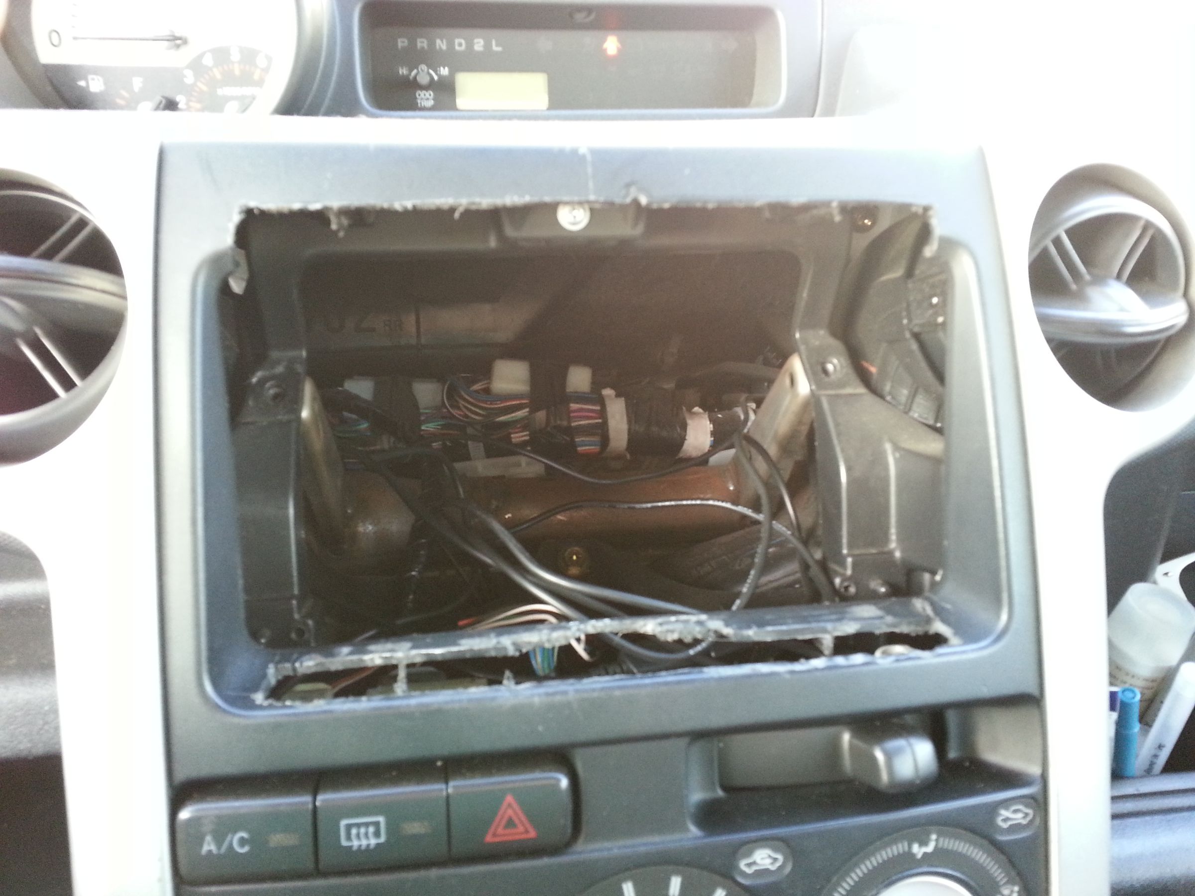 Mounting a Nexus 7 Into Your Car Using the ORIGINAL BOX