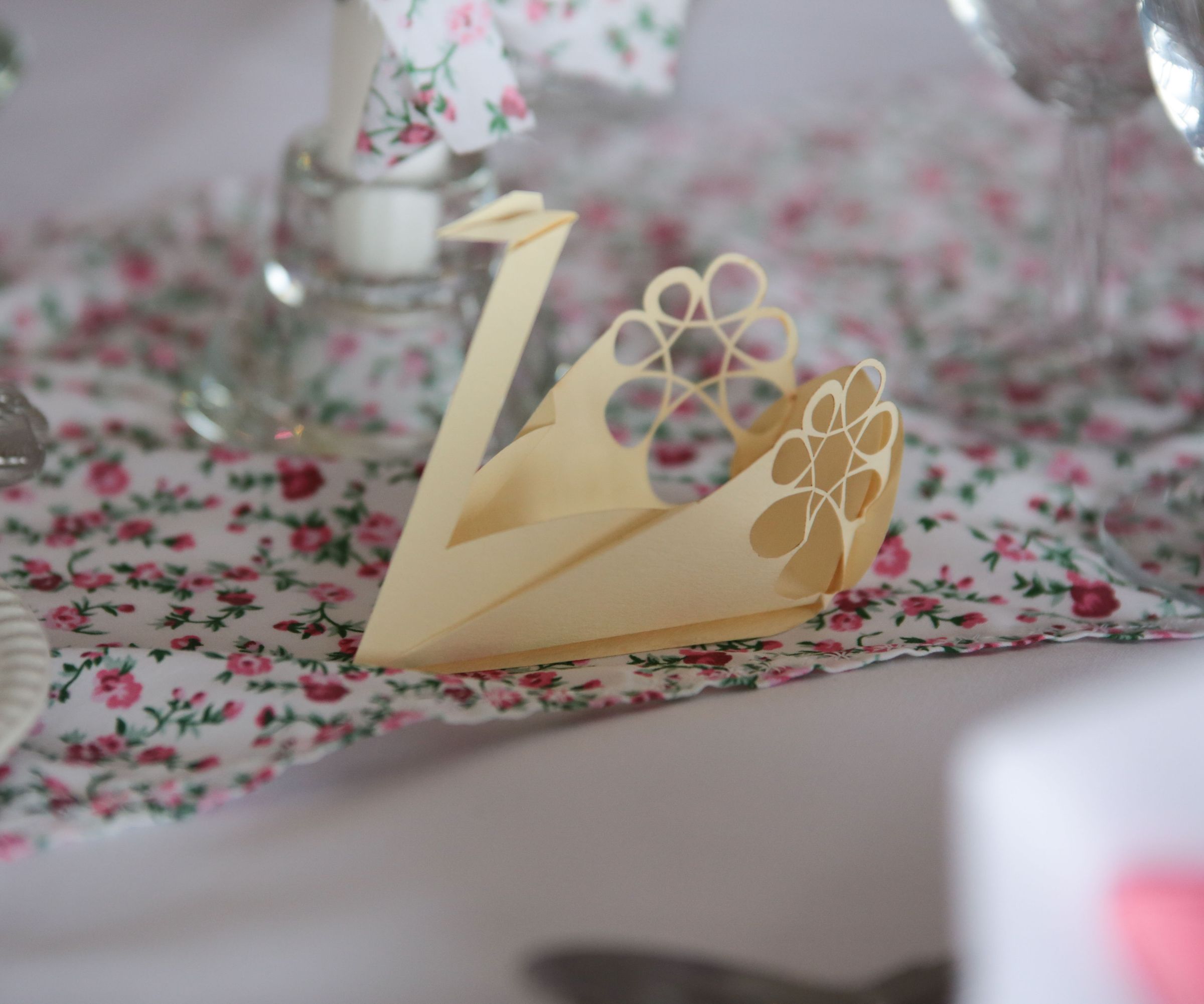Elegant Bird Wedding Favour