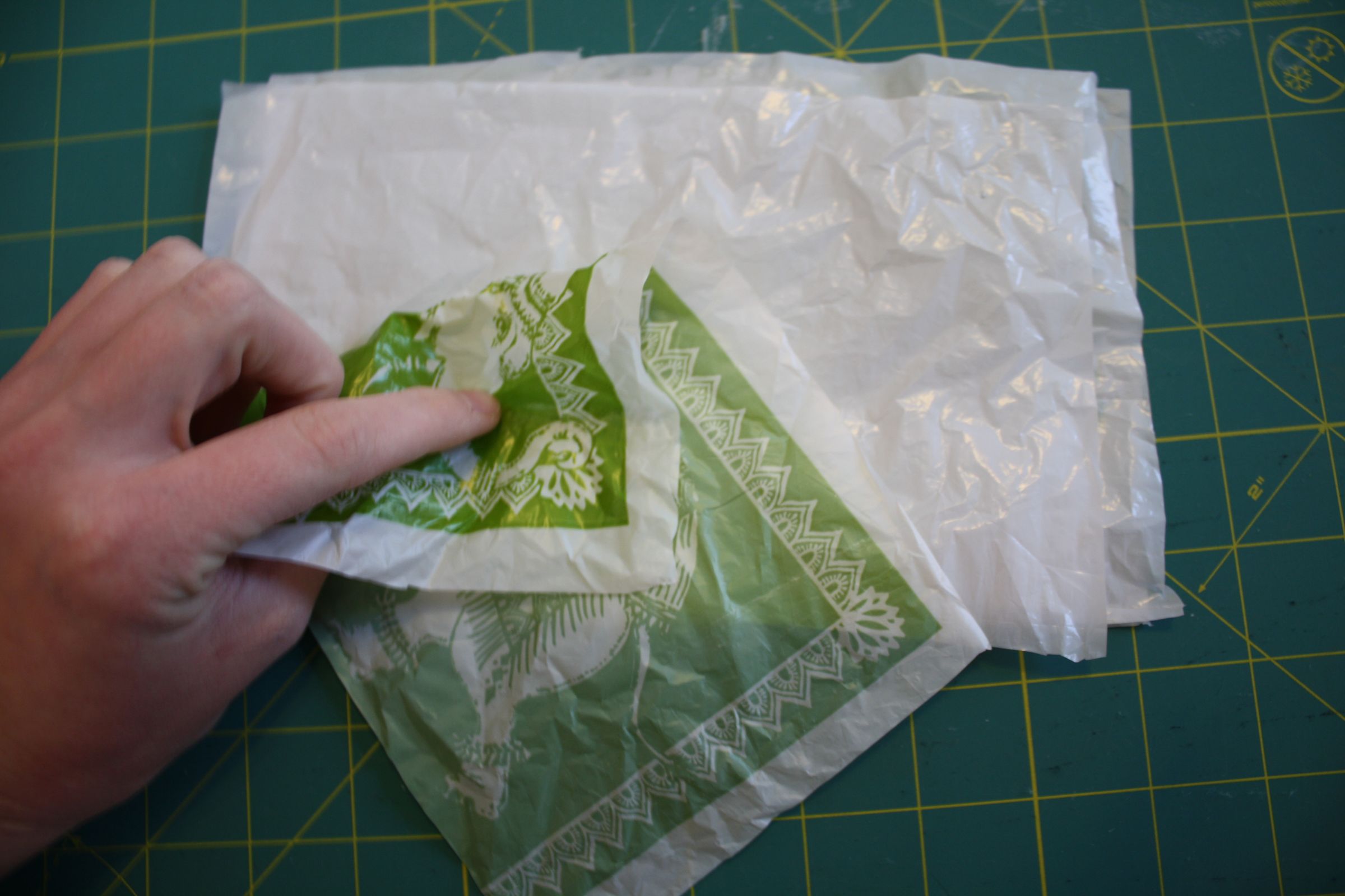 Wallet From Fused Plastic Bags! : 4 Steps (with Pictures) - Instructables
