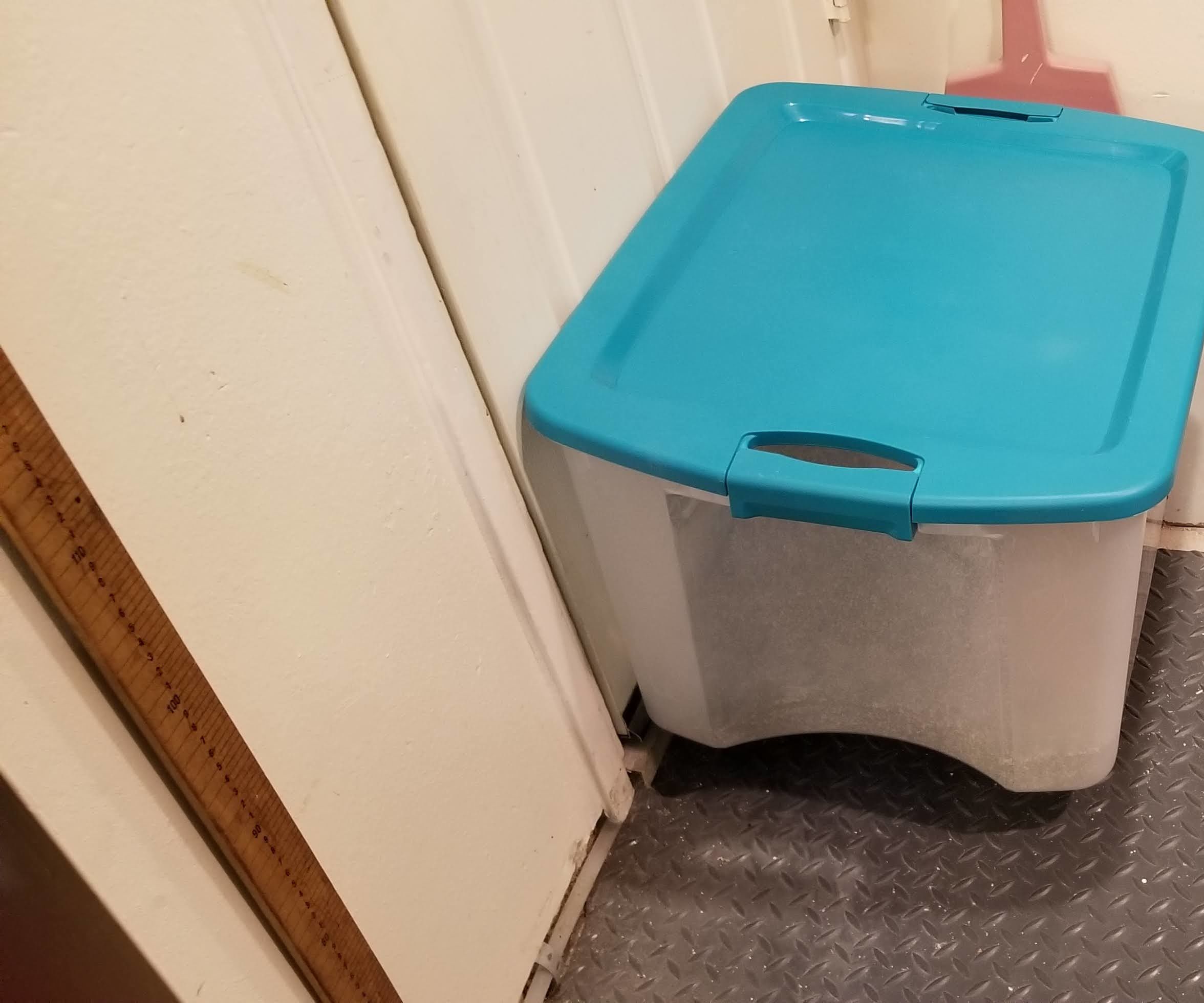 Simple Cat Litterbox Enclosure