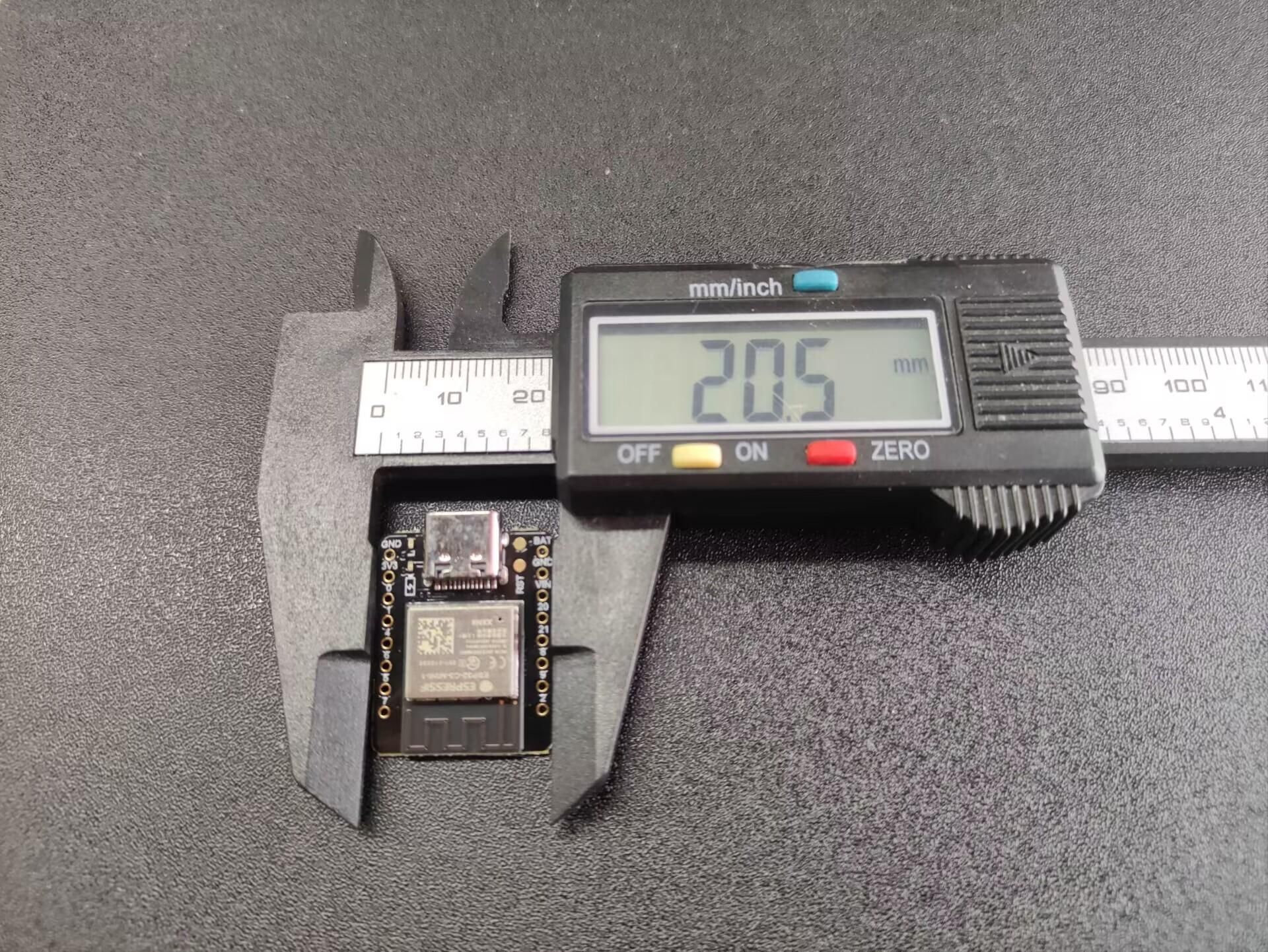Making a CO2 Concentration Alert Keychain With Infrared SCD41