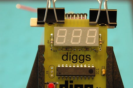 Hacking Your Digg Button With a Removable Interface Cable