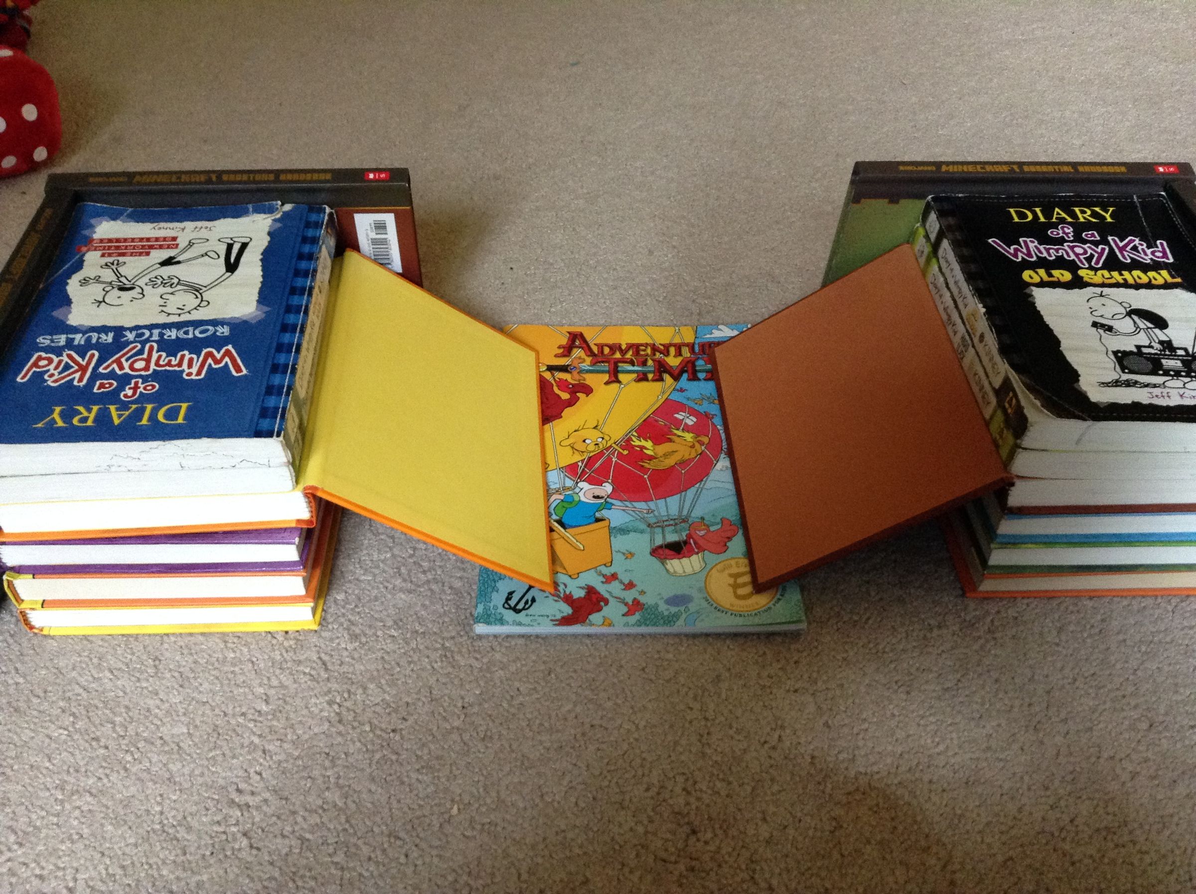 How to Make a Fingerboard Half Pipe Ramp With Books Instructables