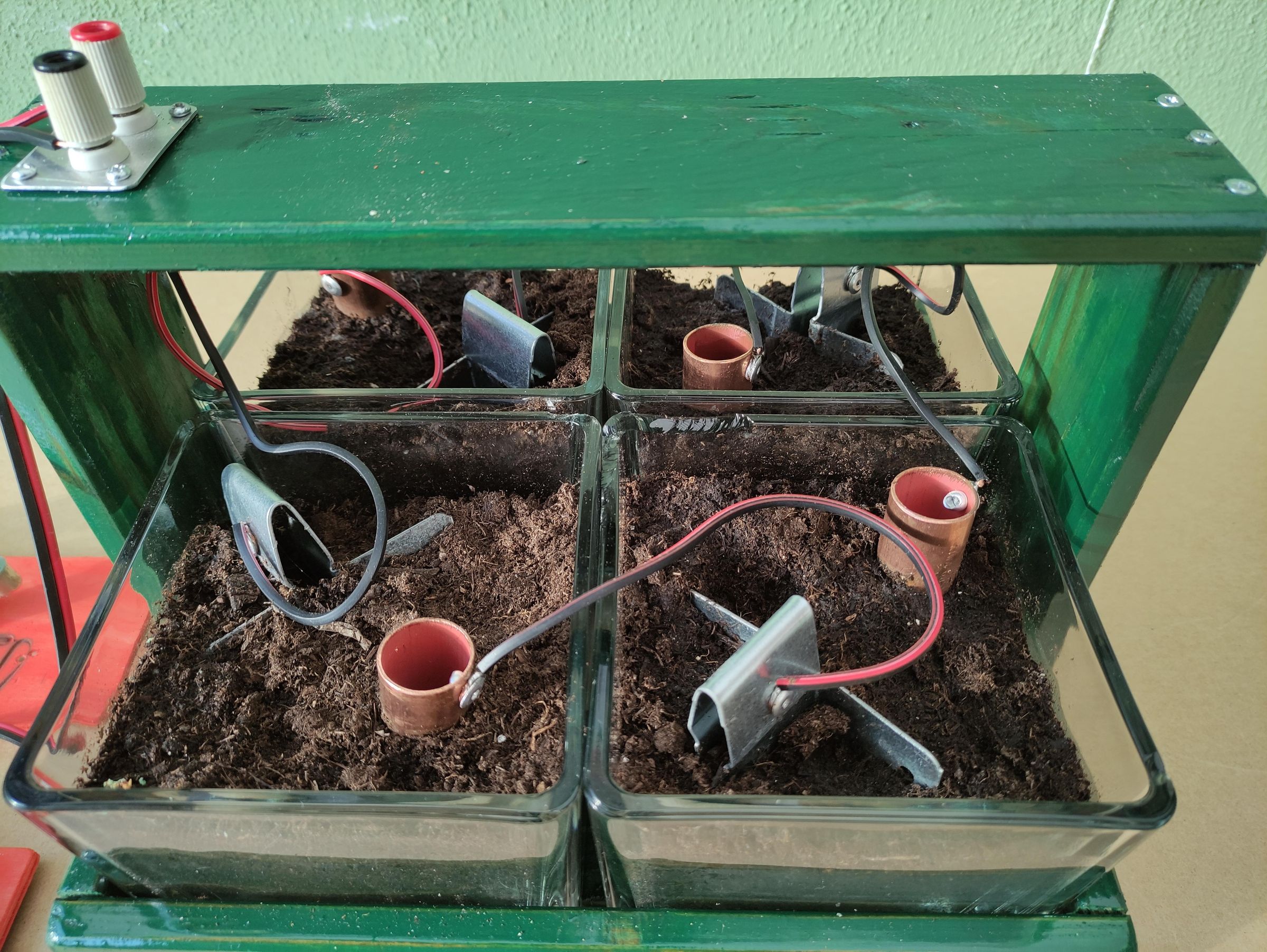 How to Make a SoilUrine Battery With Load 6 Steps (with Pictures