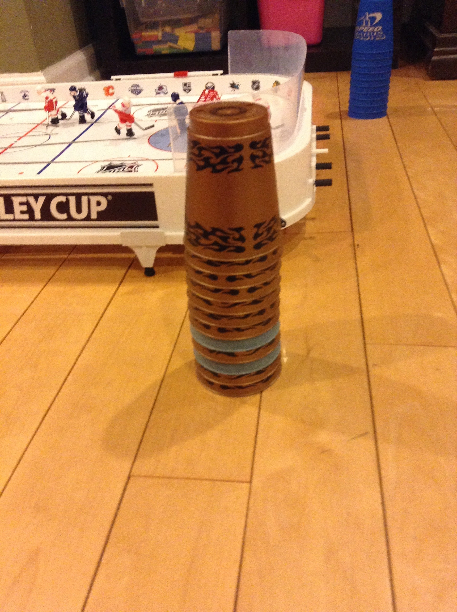 How to Cup Stack : 12 Steps - Instructables