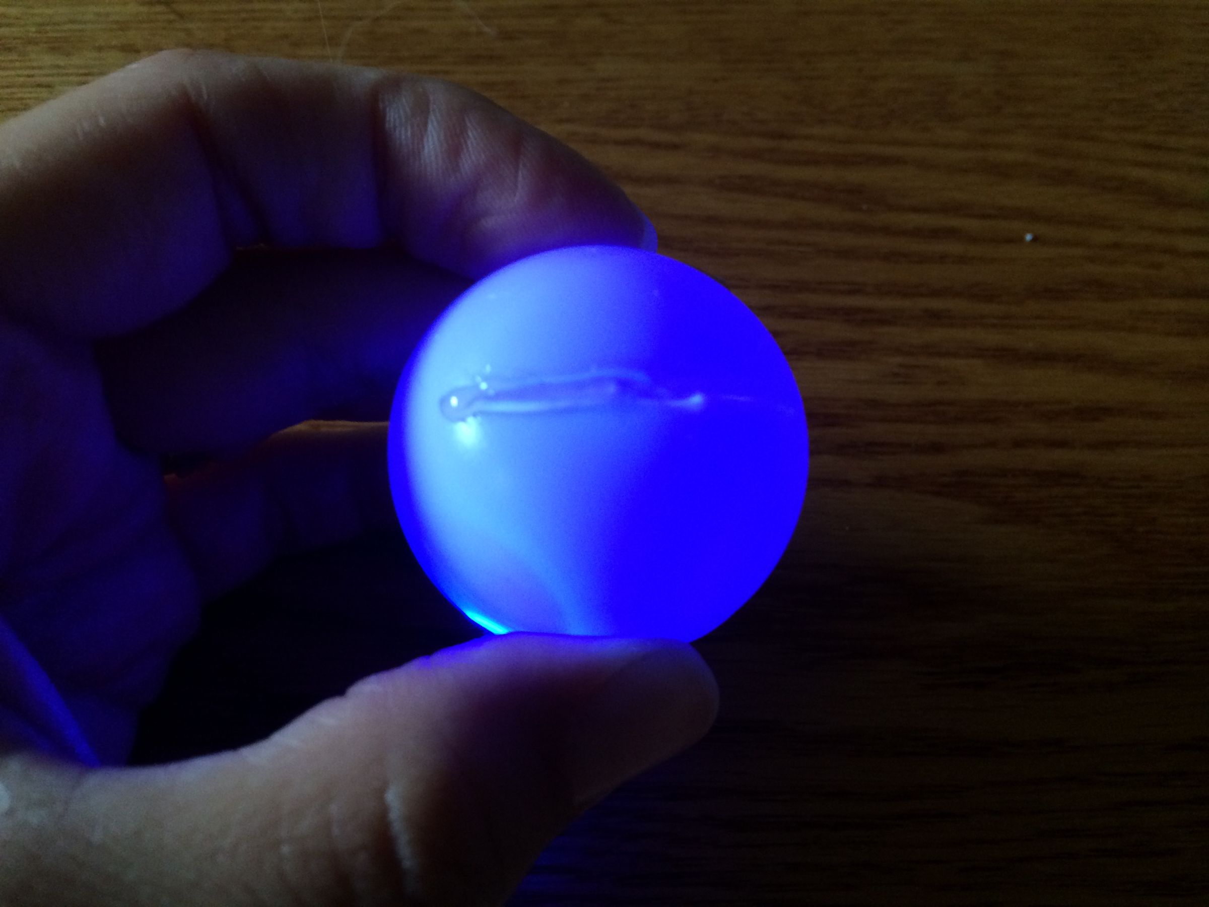 Glow in the Dark LED Ping Pong Ball 4 Steps (with Pictures