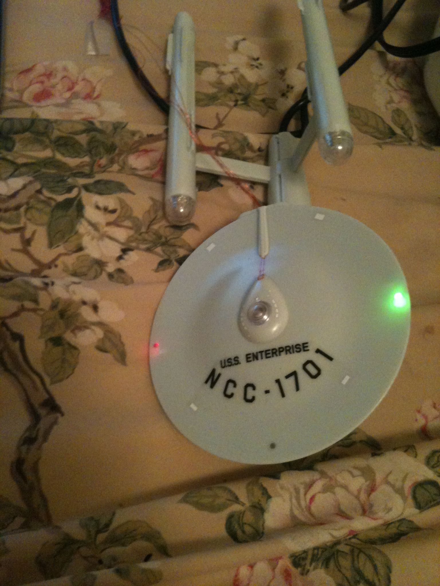 USS Enterprise : Arduino Mini Powered.