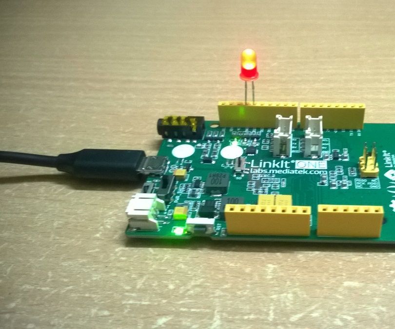 Hello World With LinkItOne