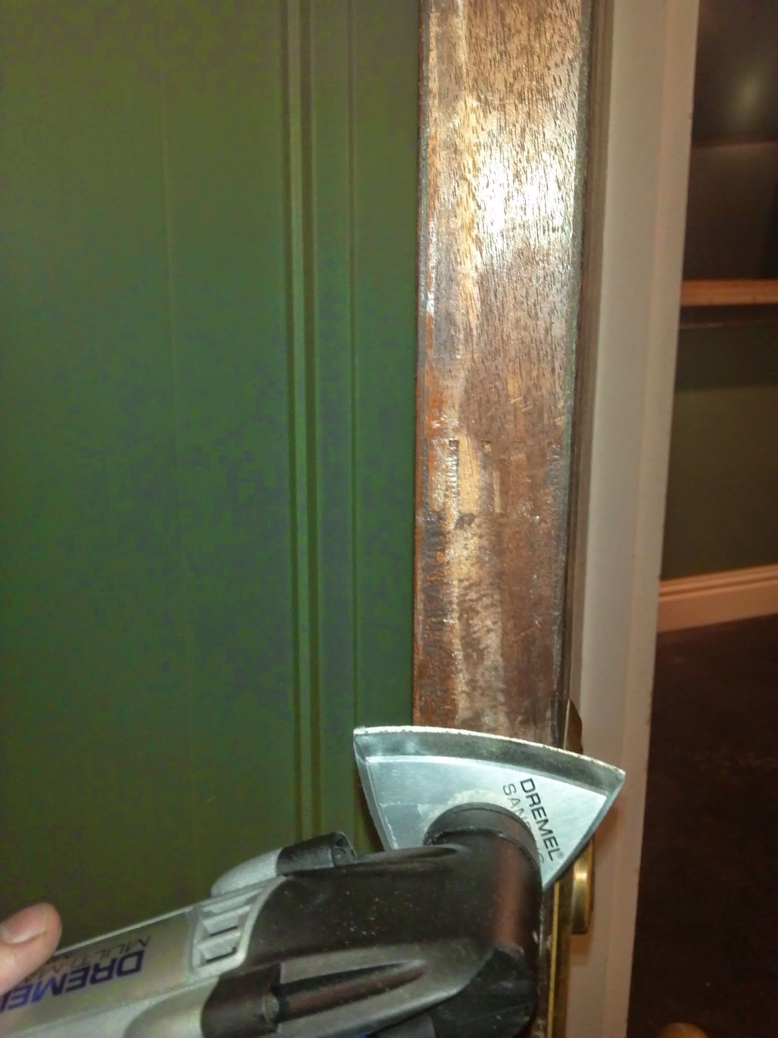 Unstick a Wooden Door With a Dremel MultiMax 3 Steps Instructables