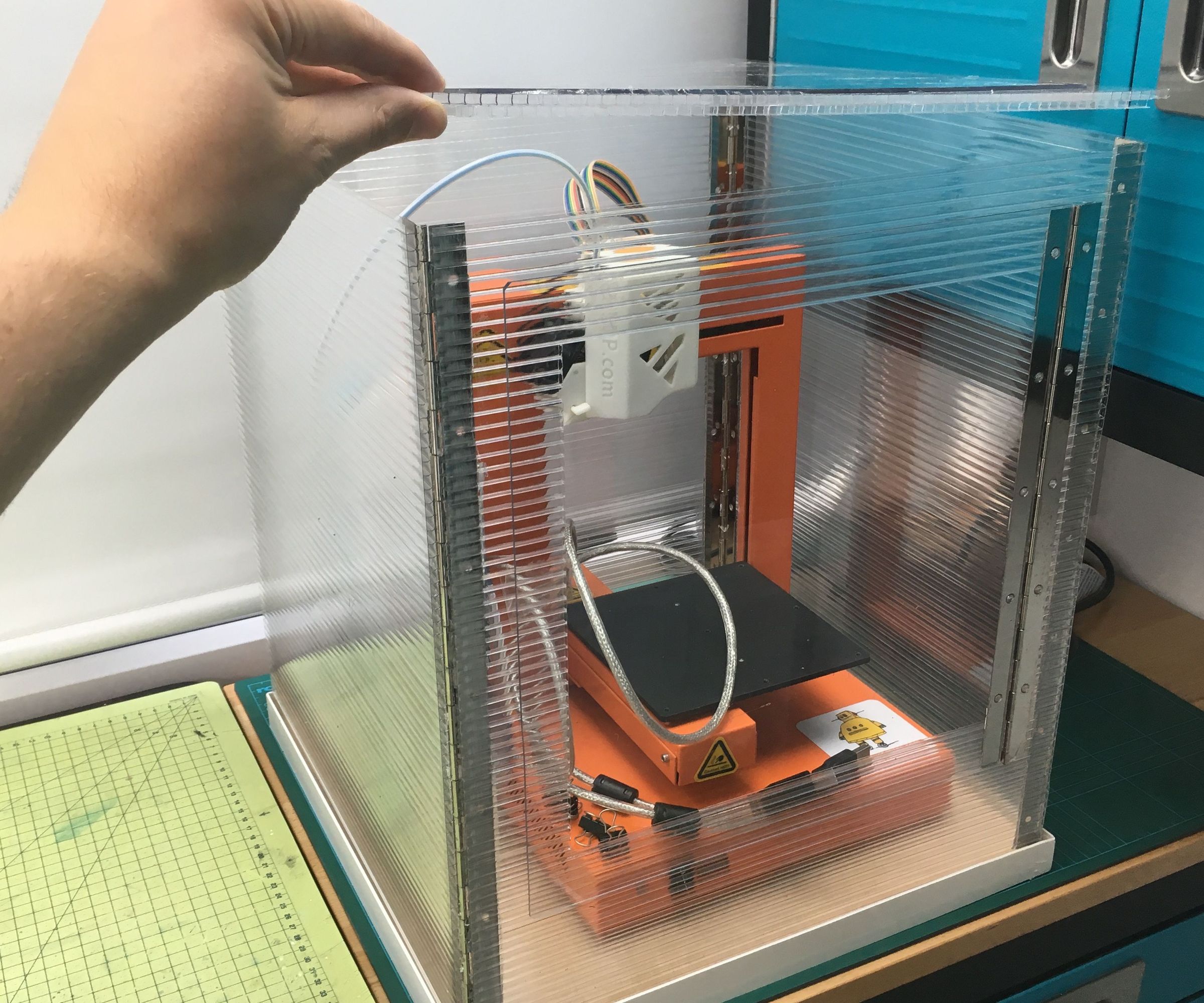 Flat Pack 3D Printer Enclosure