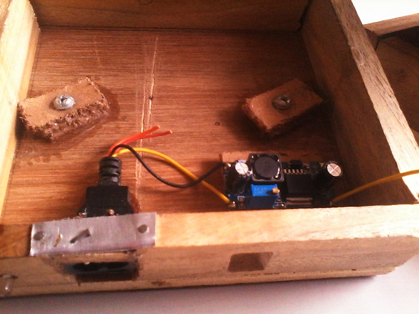 Power Emergency LED Light : 5 Steps Circuit Diagram