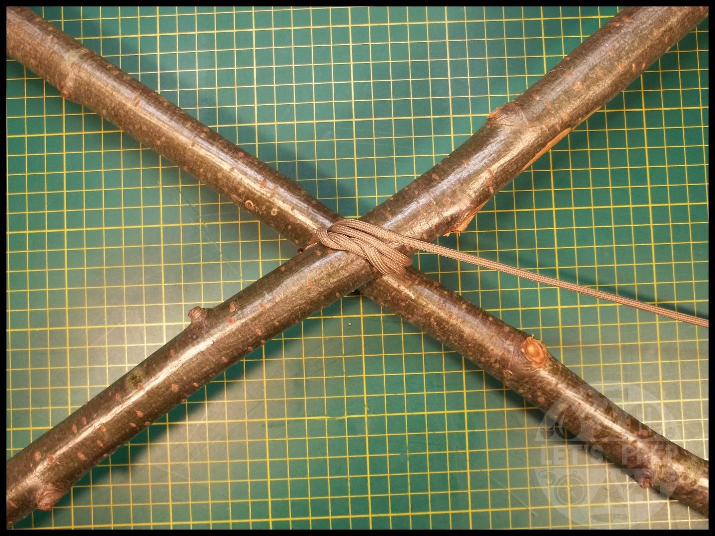 Quick Skills 5 How to Tie Lashings Pt.2 Diagonal Lashing 7 Steps