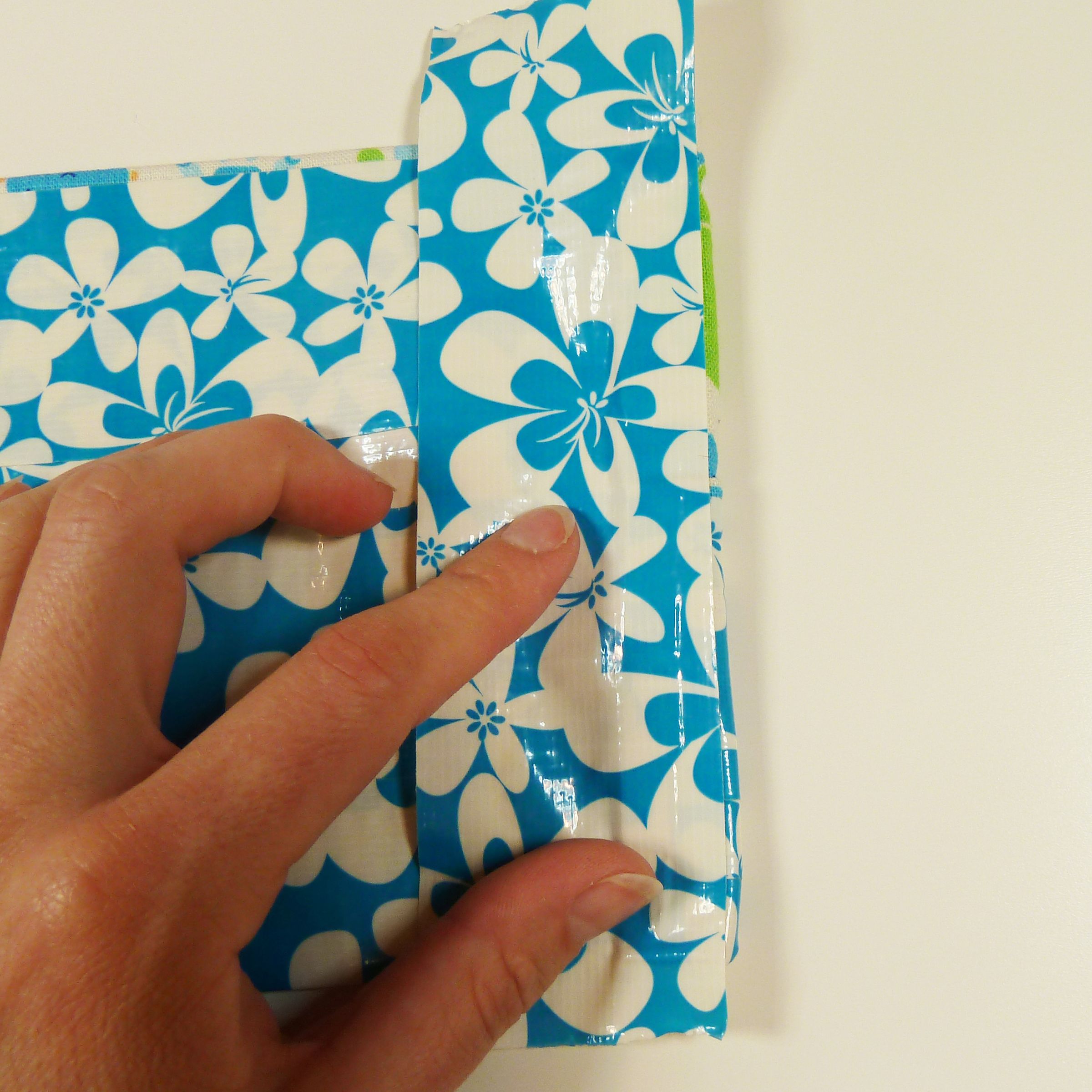 No Sew Duct Tape IPhone Case 7 Steps (with Pictures) Instructables