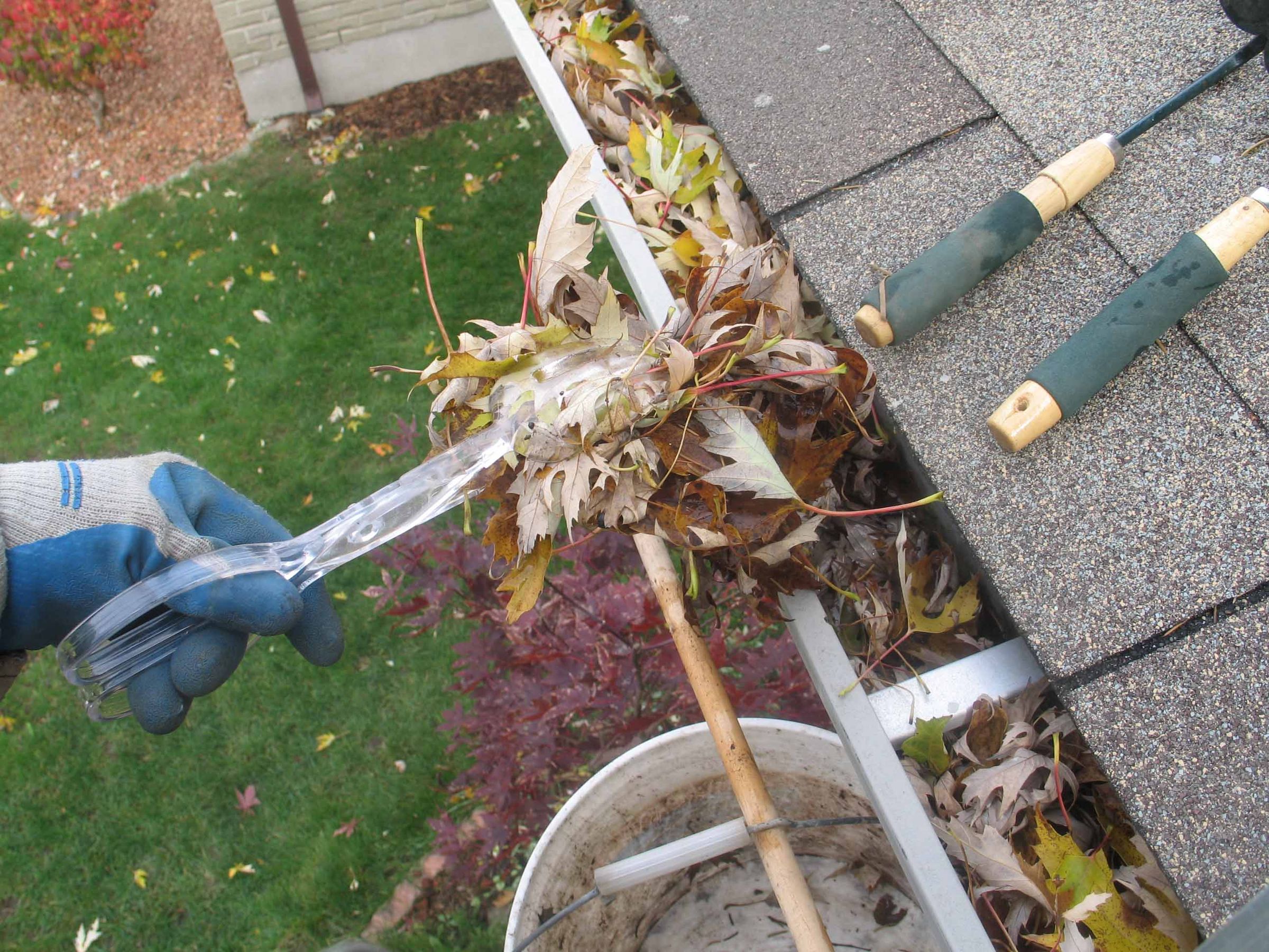 Gutter Salad Tongs 3 Steps Instructables