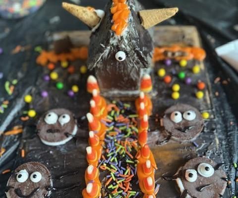 How to Make a Haunted Halloween Gingerbread House