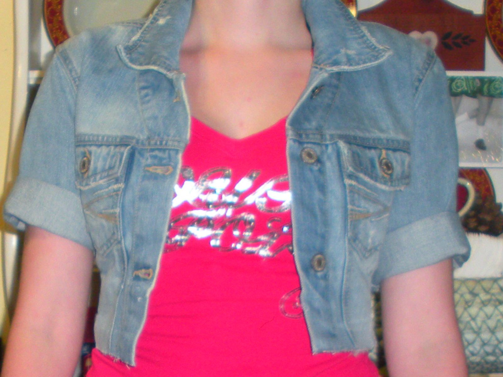 Transform a frumpy, old denim jacket into a cute NO-SEW Bolero