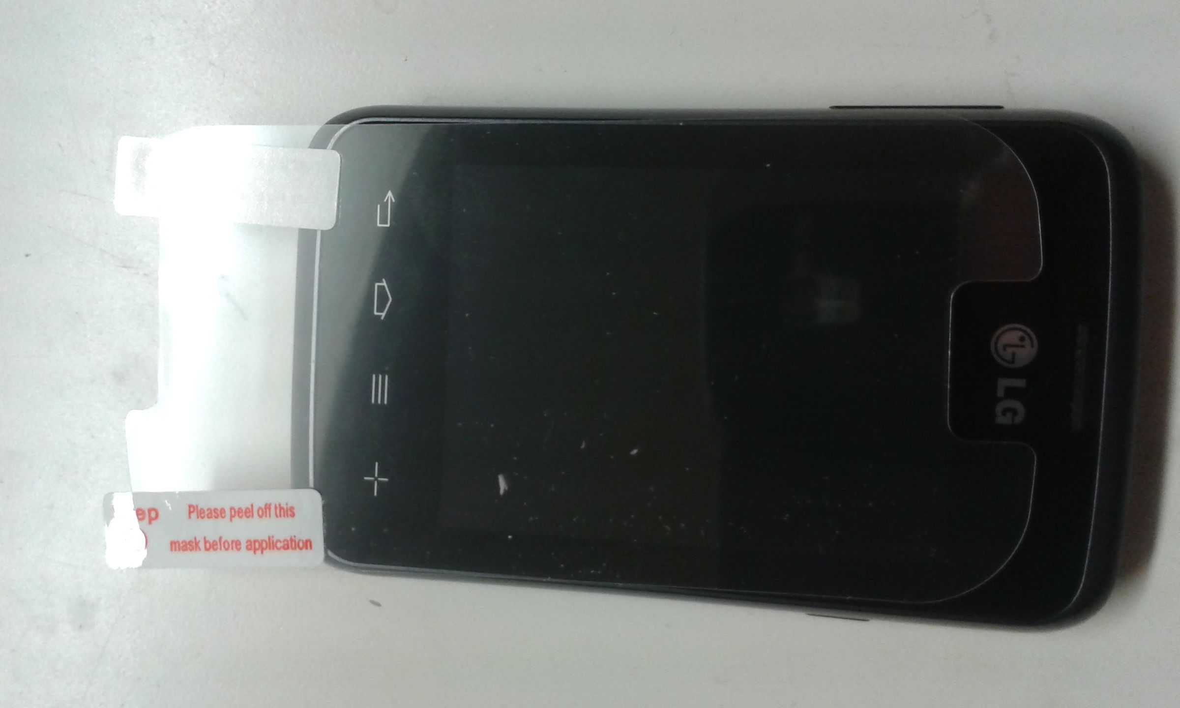 Adapting & Fitting a Screen Protector 4 Steps Instructables