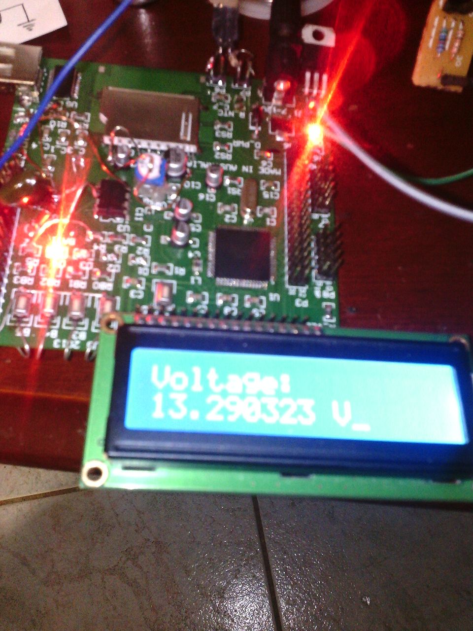 Homemade Battery Monitor Using AVR
