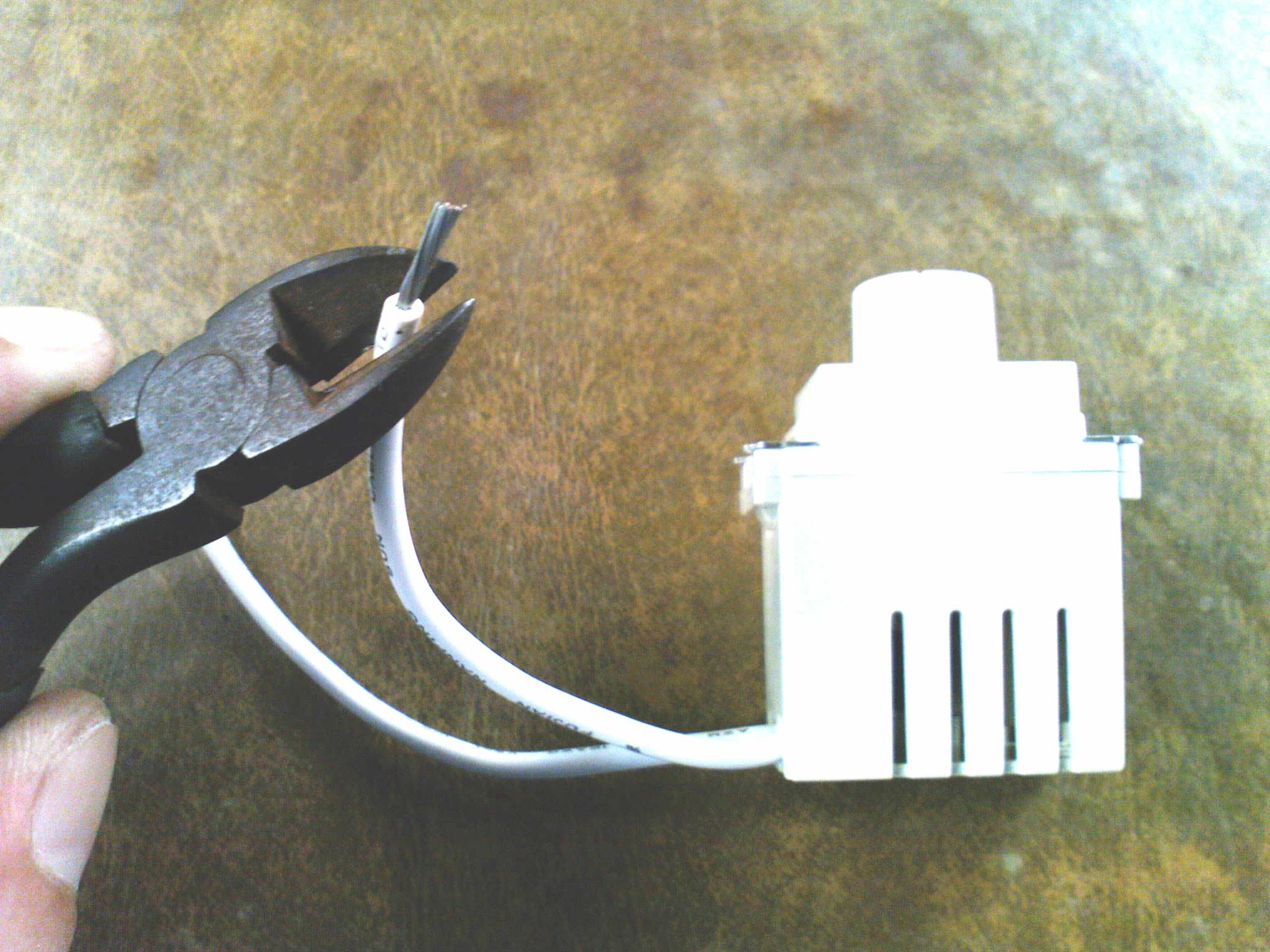 Recycling Your Old Dimmer Switch As a Variable Temperature Control for