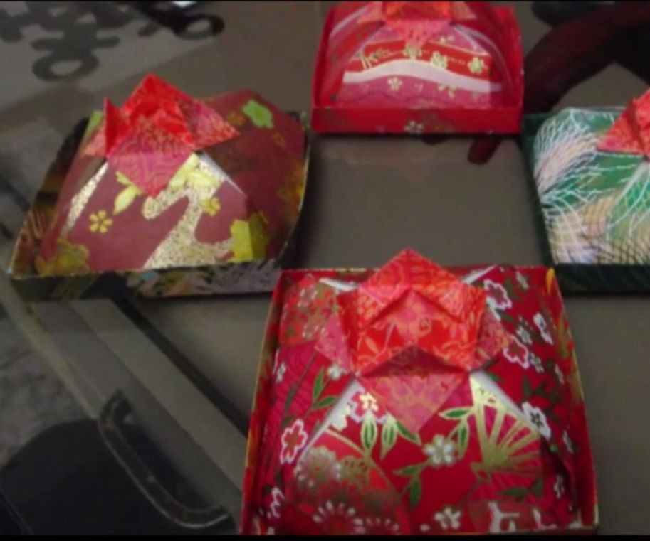 Cake Box - Origami - Tomoko Fuse