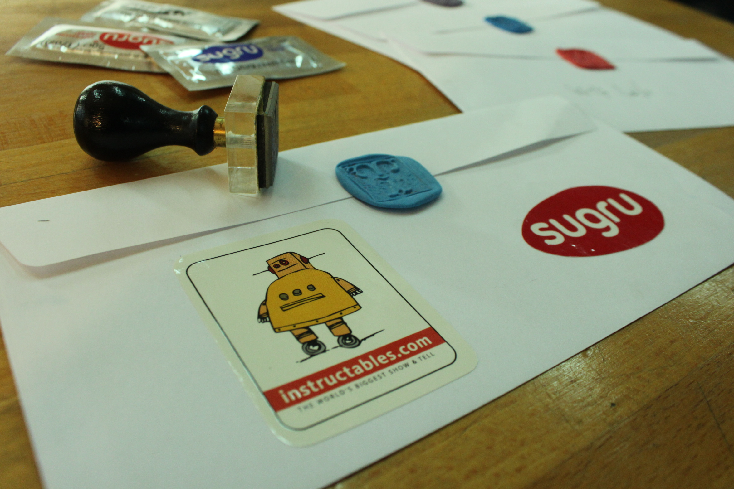 Make Personolized Envelope Seals With Sugru