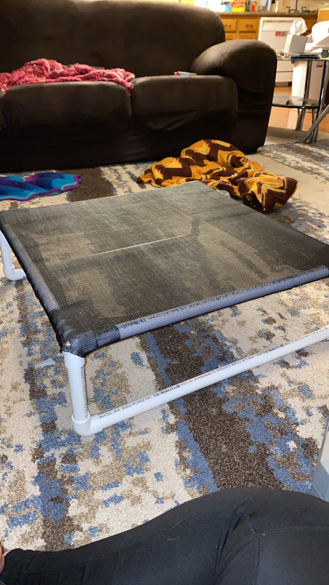build your own elevated dog bed