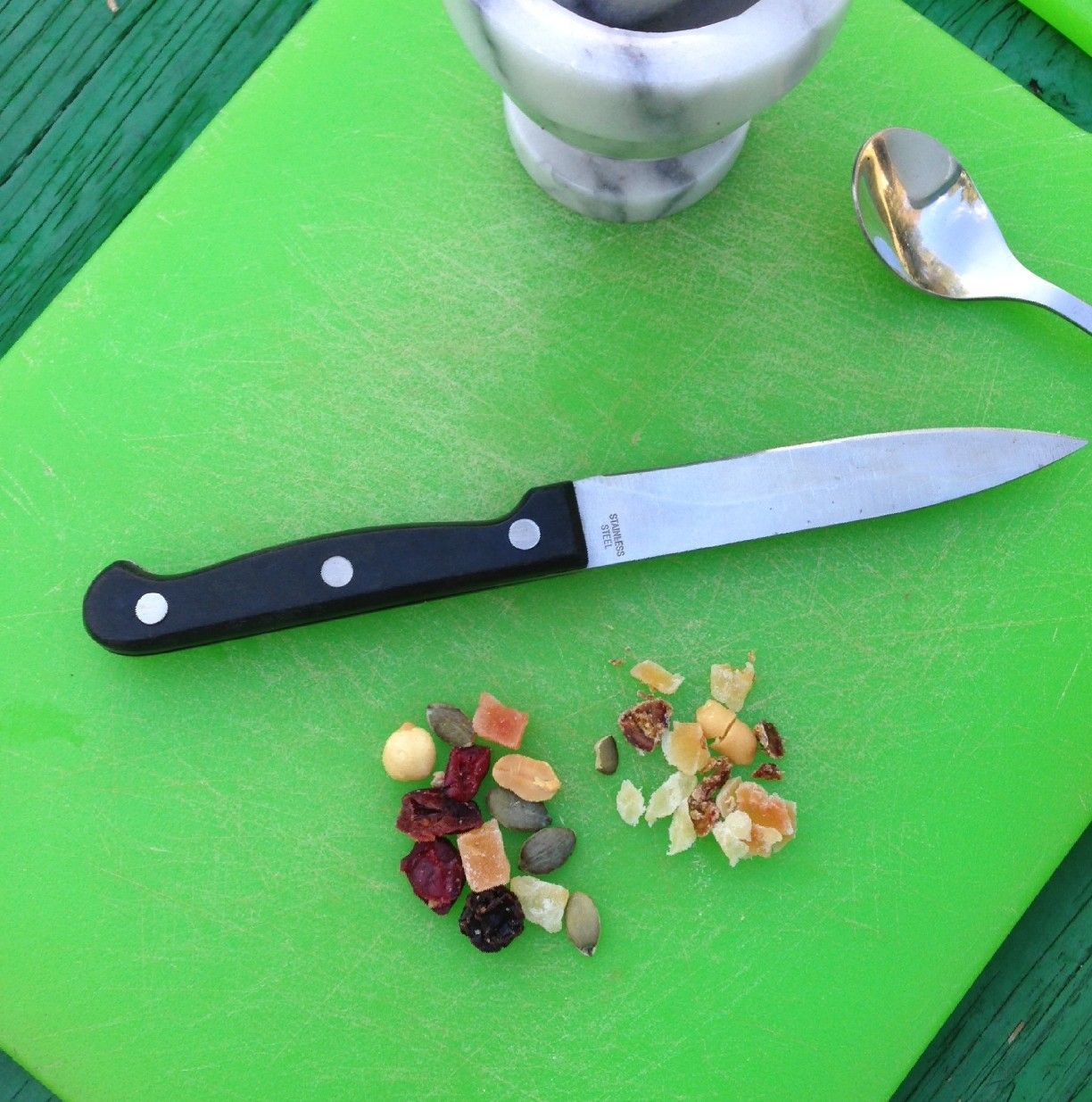 how does a hermit crab eat