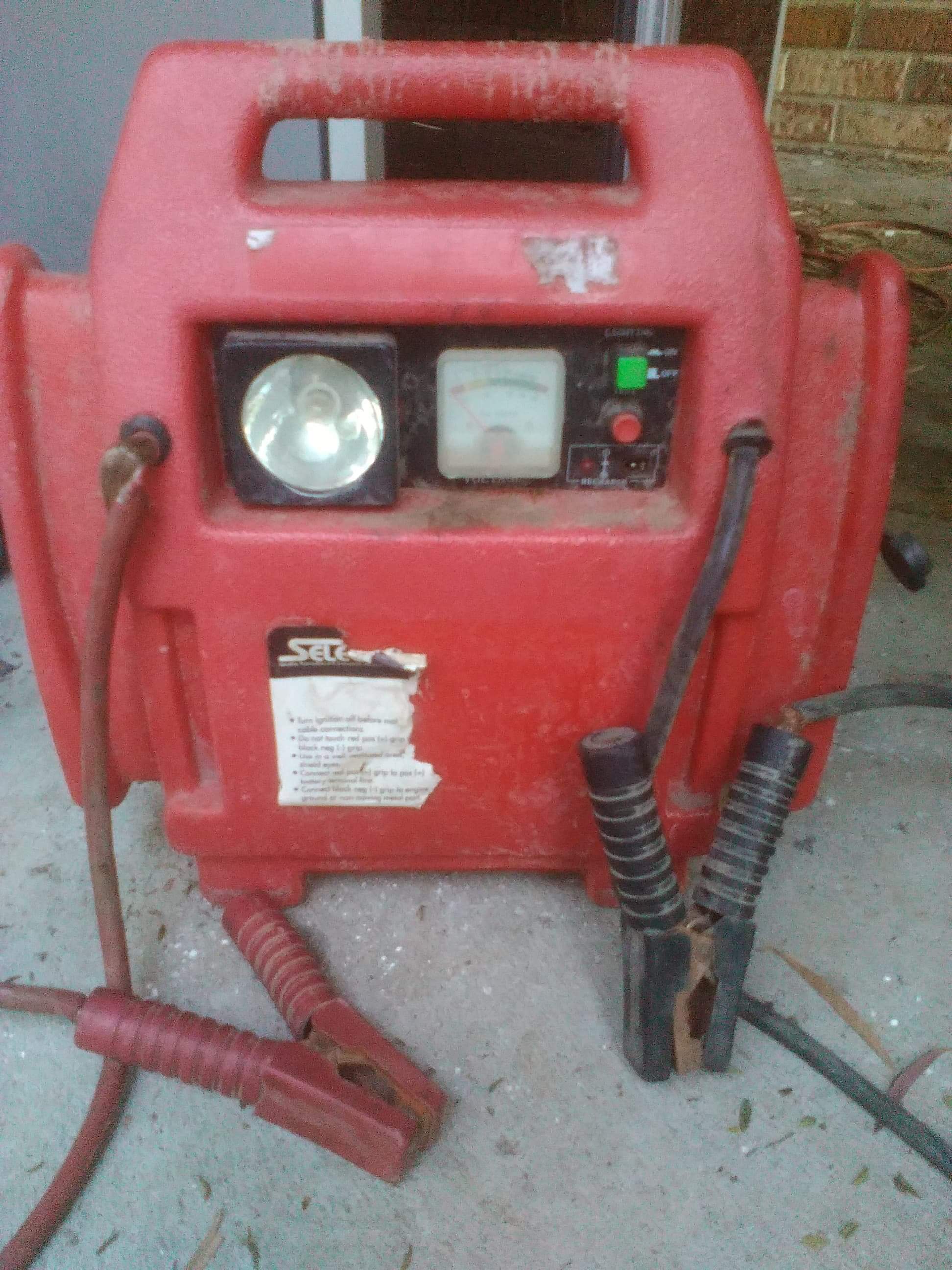 How to Start a Car With a Flat Battery With a Jump Pack 5 Steps Instructables