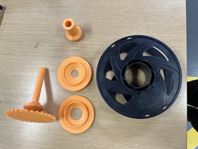 Assembeling the Winder Mechanism