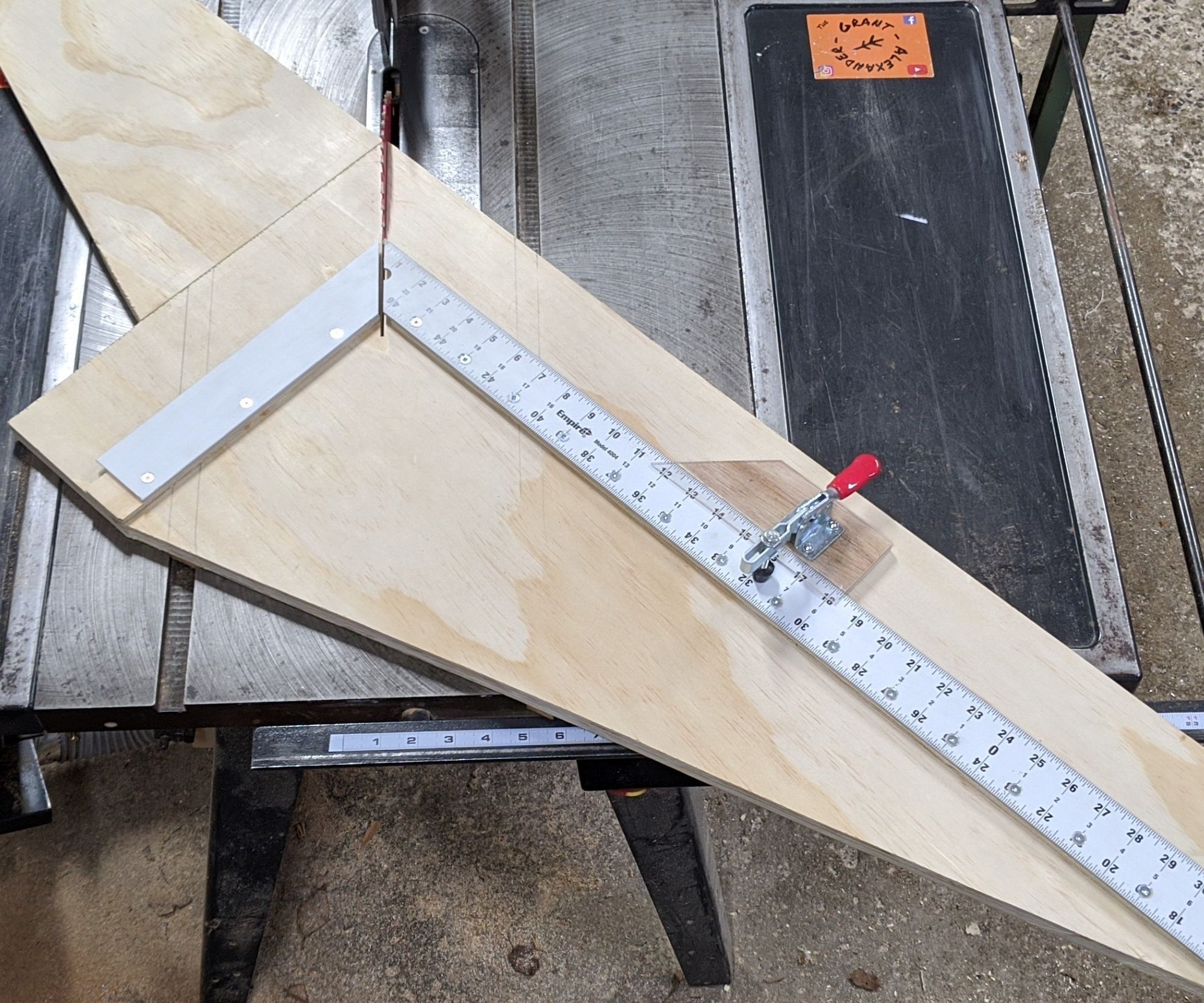 Ultra Precise Miter Sled for Table Saws
