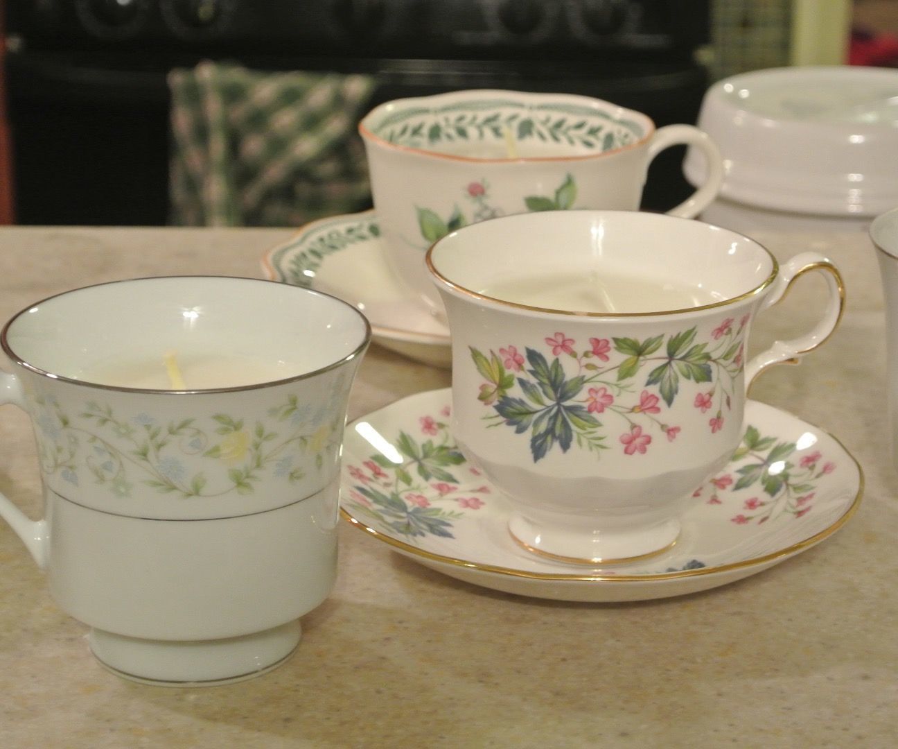 Easy Teacup Candles