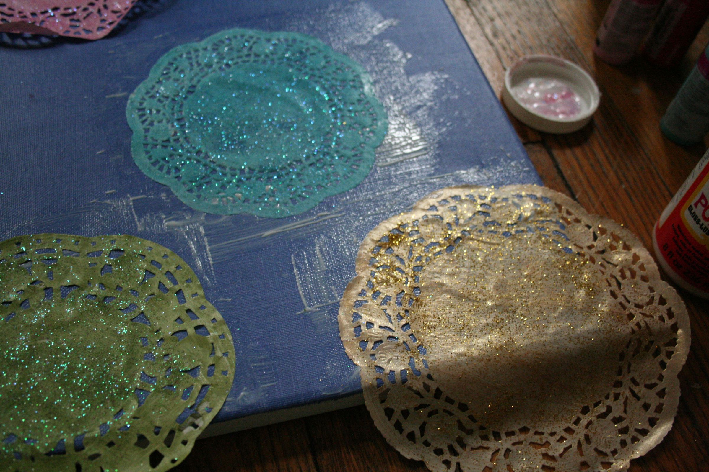 DIY Doily Wall Art 4 Steps Instructables