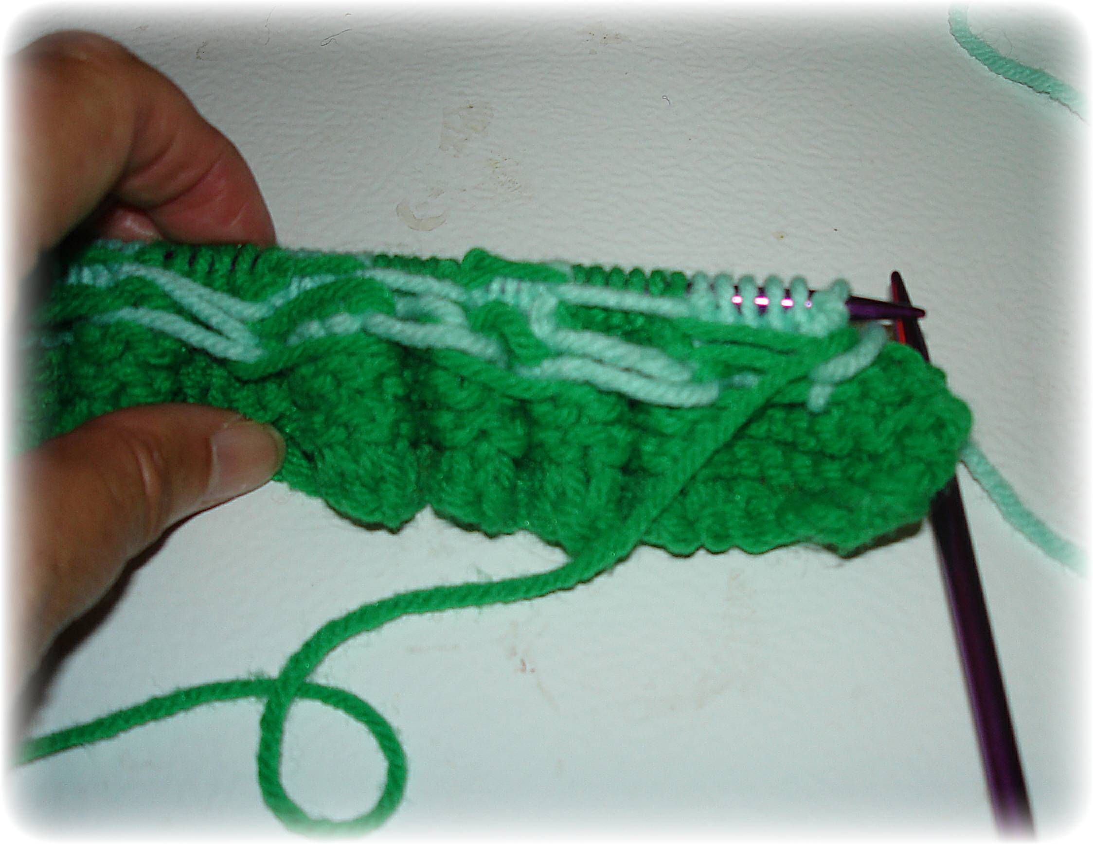 How to Knit a 'proper' English Tea Cosy! 12 Steps (with Pictures