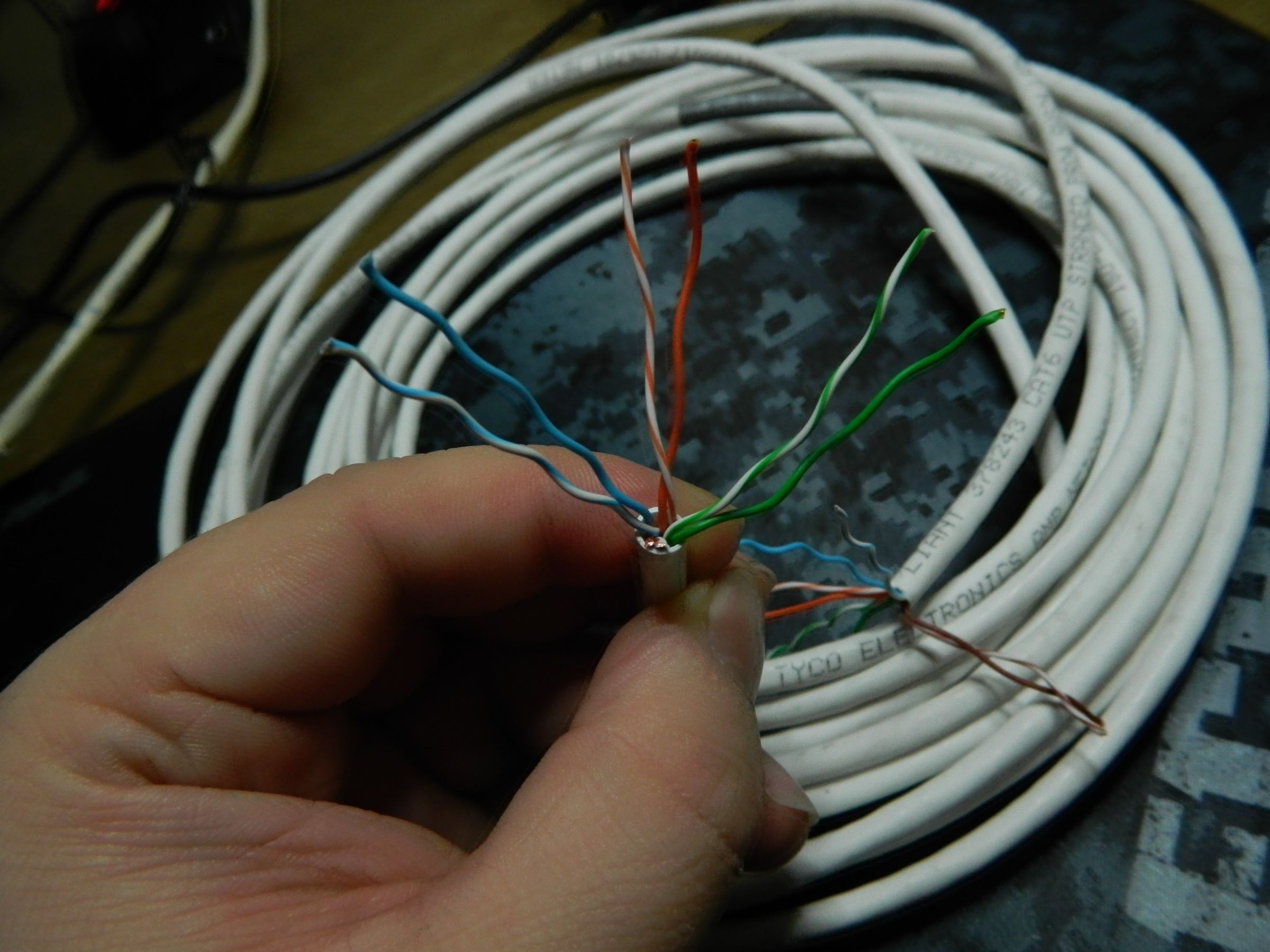 Intel Edison IoT: Automatic Lamp (Relay, HC-SR04) : 7 Steps (with ...