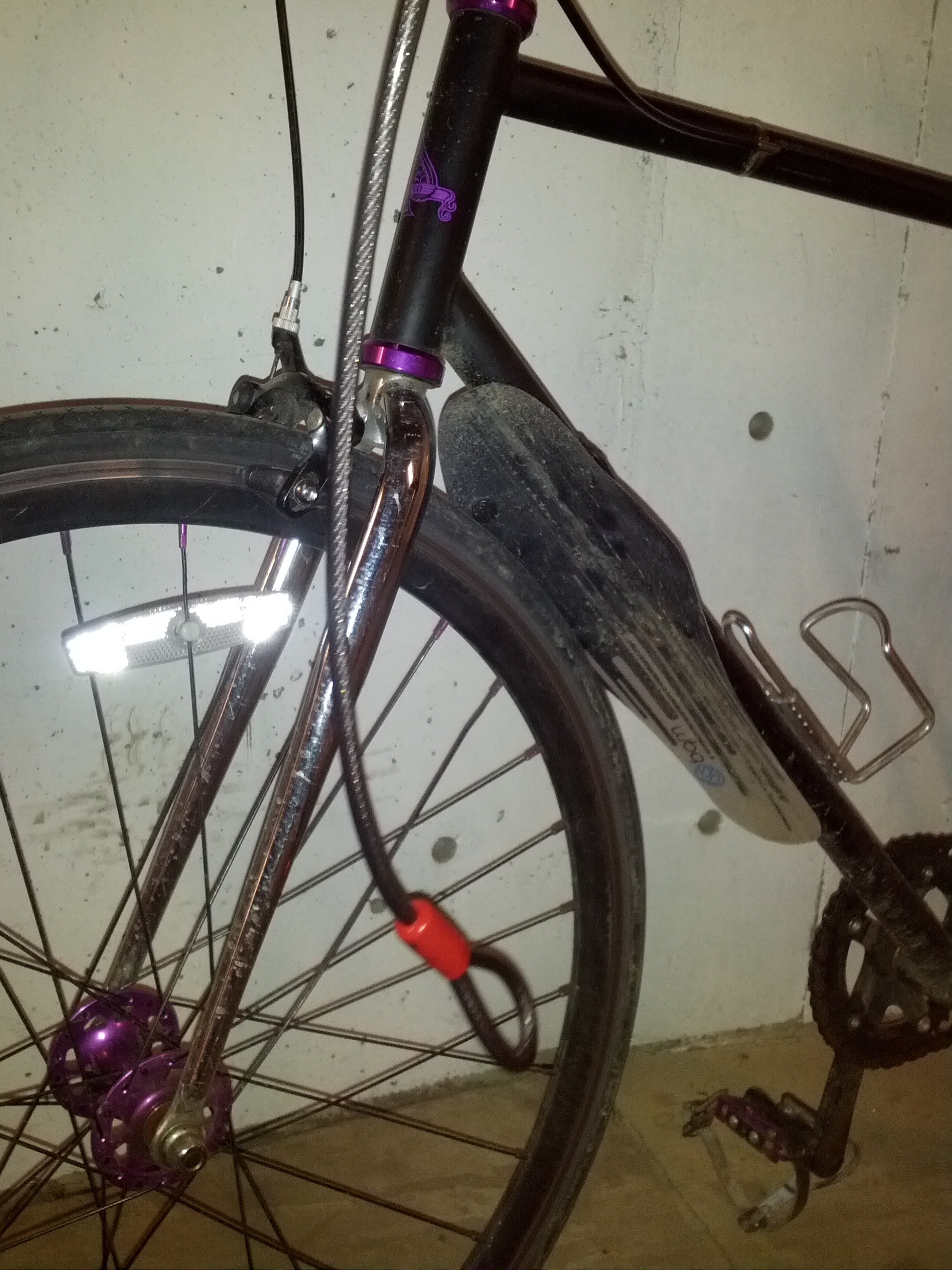 Improve a Bike Fender With Sugru