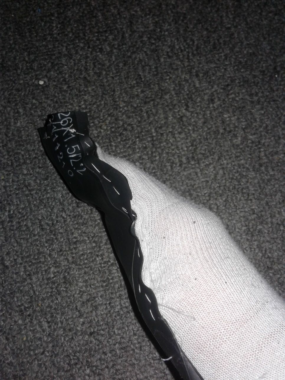 Non-slip Socks Using Inner Tube
