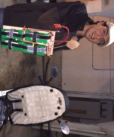 Portable battery pack for light Electric Vehicle