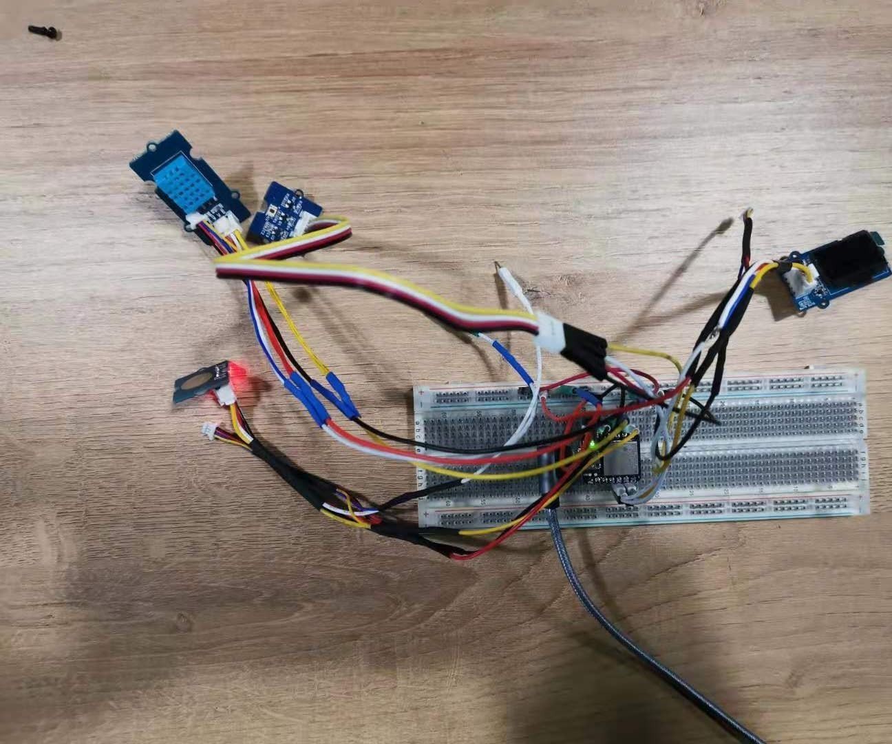 Environmental Sensors Cooperate With Seeeduino XIAO