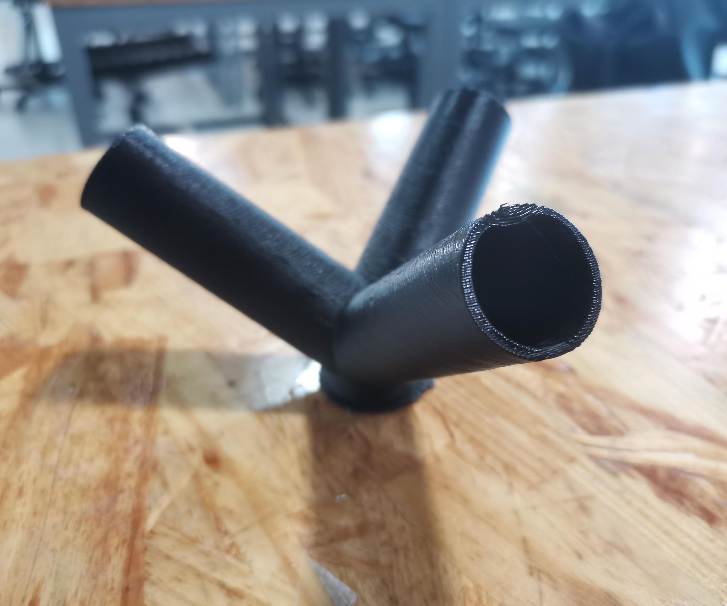 Three-Legged Vertex Joint