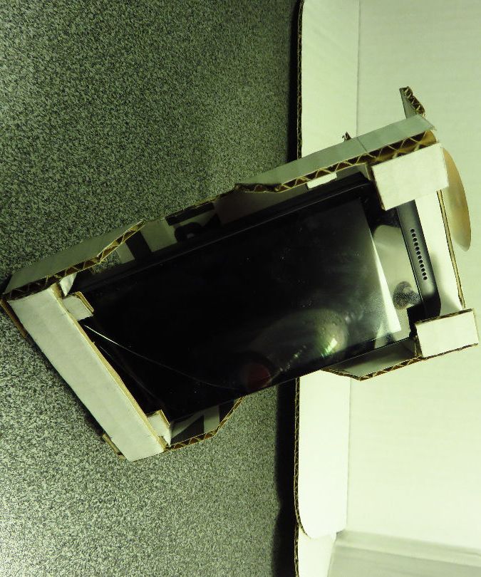 Cardboard Smartphone Holder