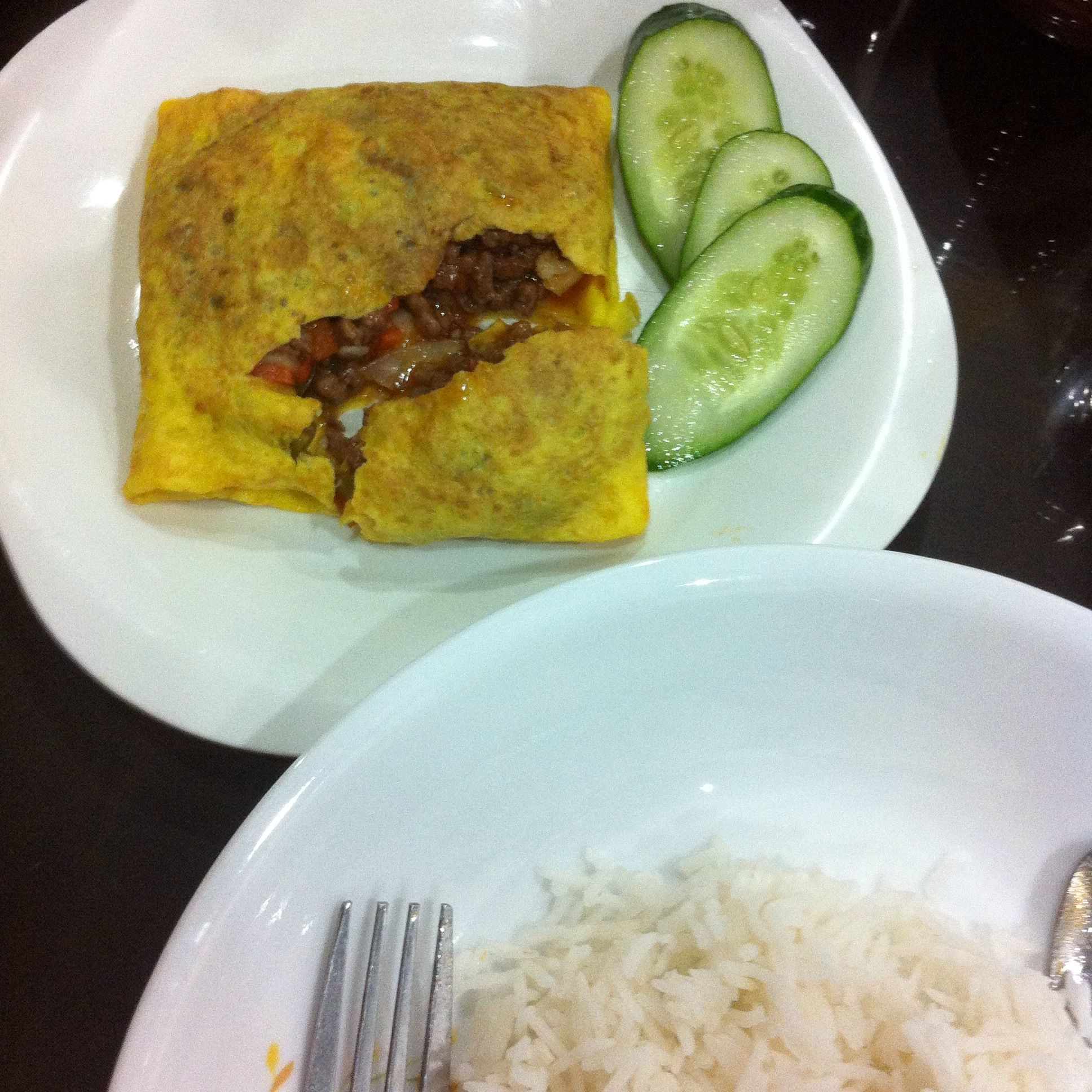 Egg Wrap Mince Meat And Vege