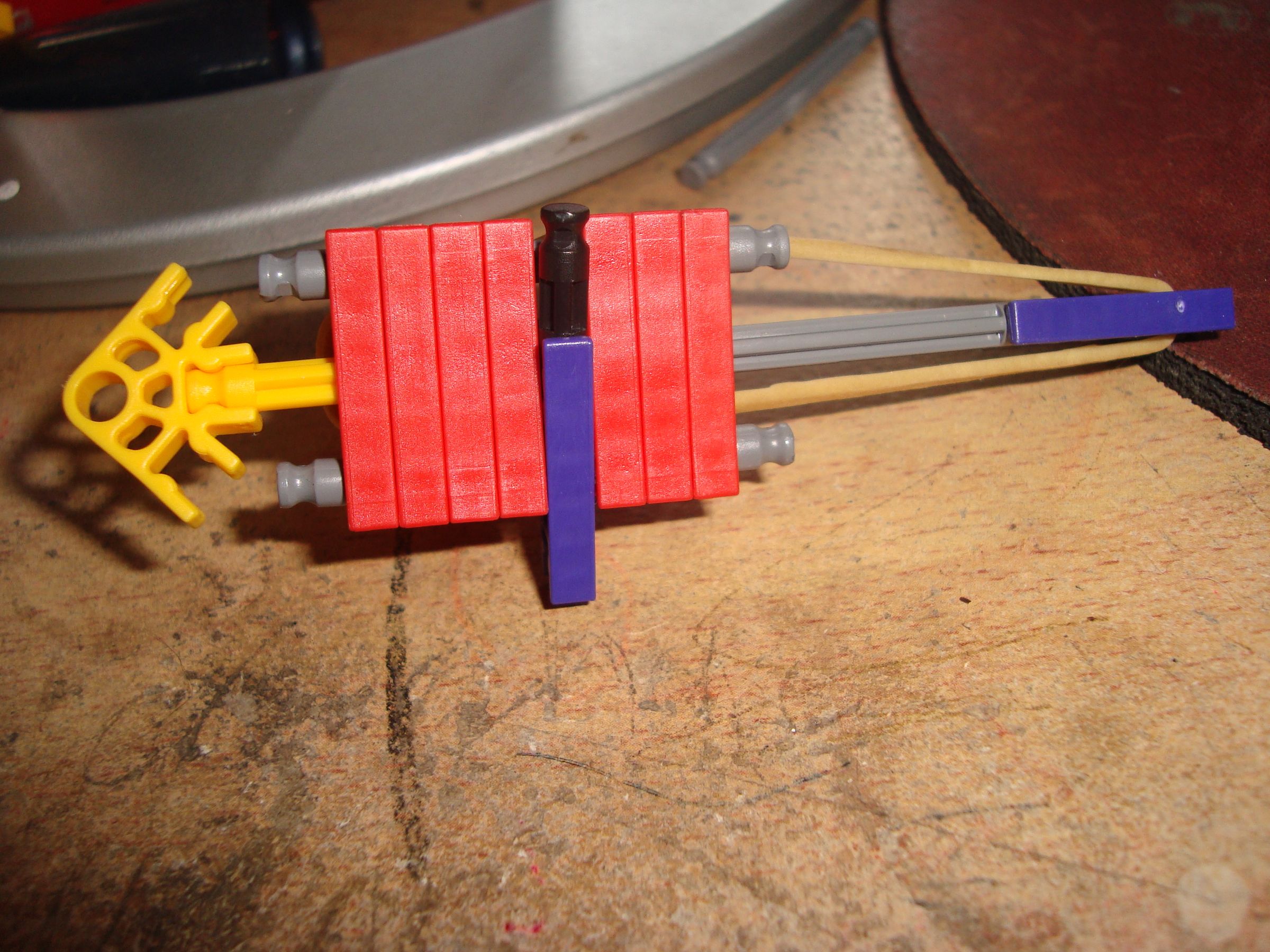 Mini Knex Gun