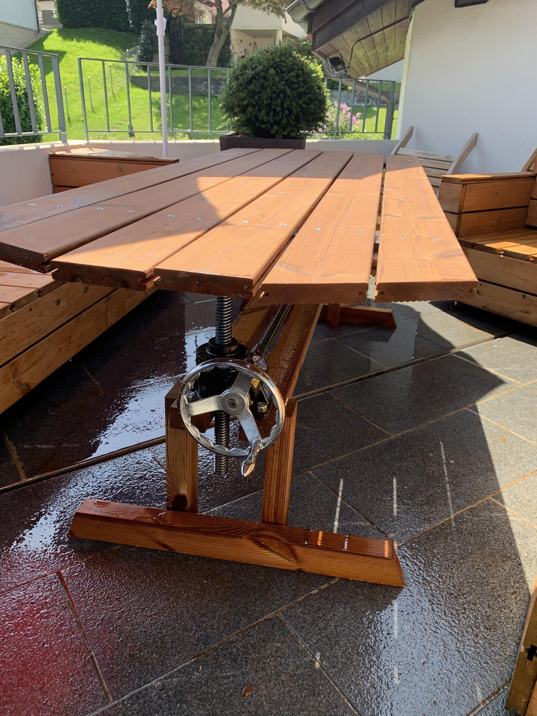 How to Make a DIY Crank Table for Garden or Indoor Can Turn From