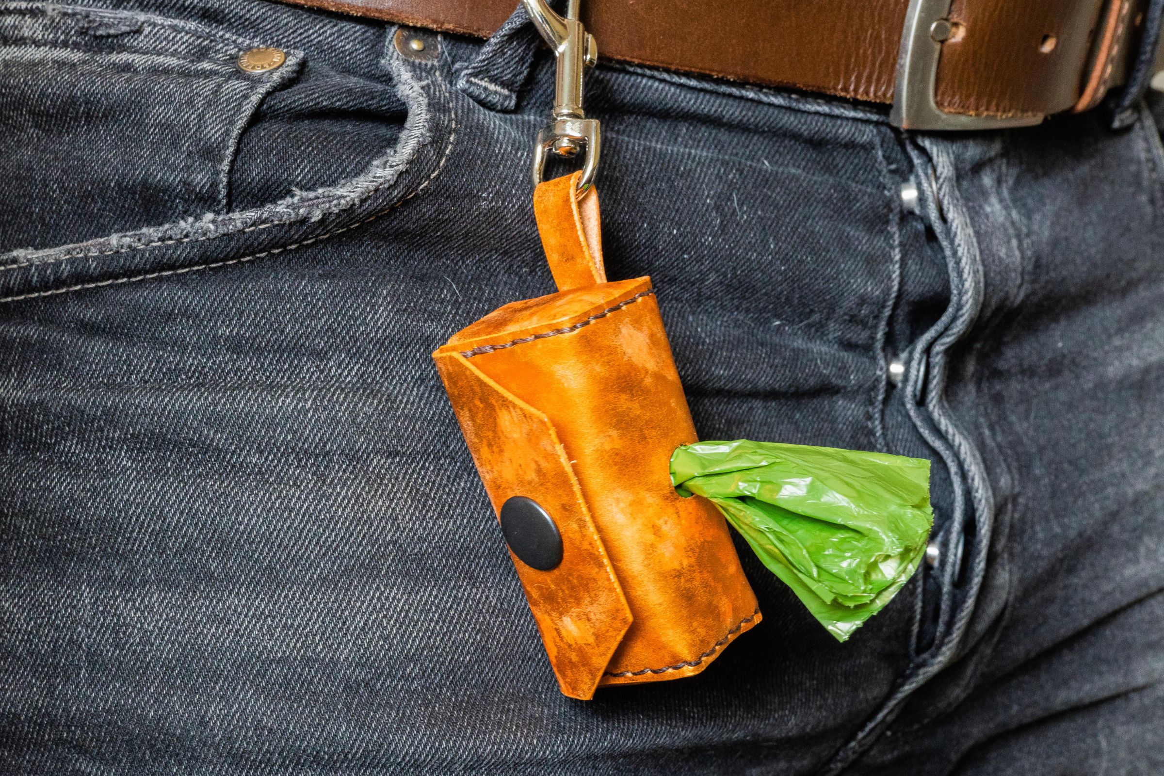 Leather Dog Poop Bag Holder / Dispenser 6 Steps (with Pictures