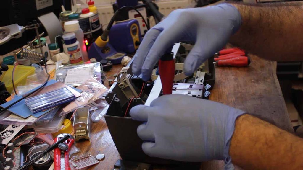 How to Salvage Useful Parts From Old Printers : 5 Steps - Instructables
