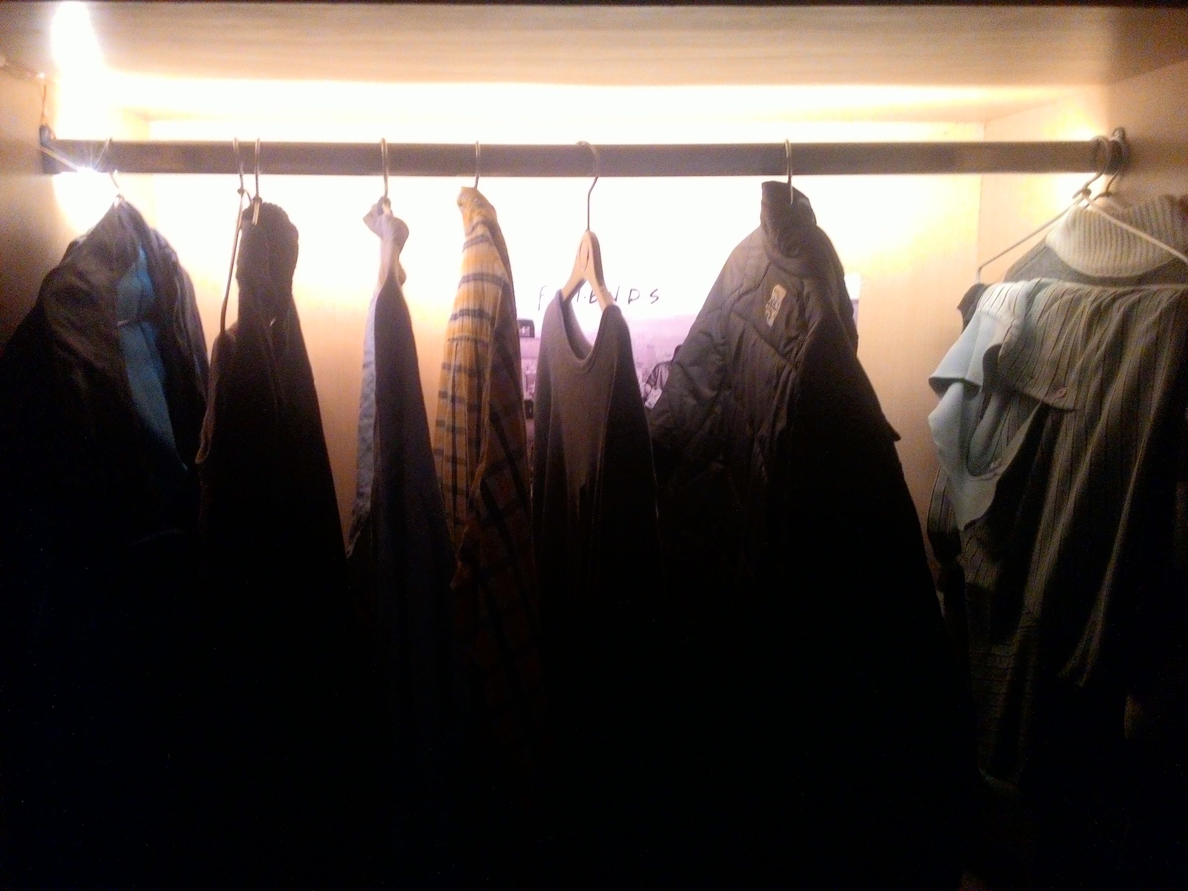 Make Automatic Cupboard Lightning Life Hack 4 Steps (with Pictures