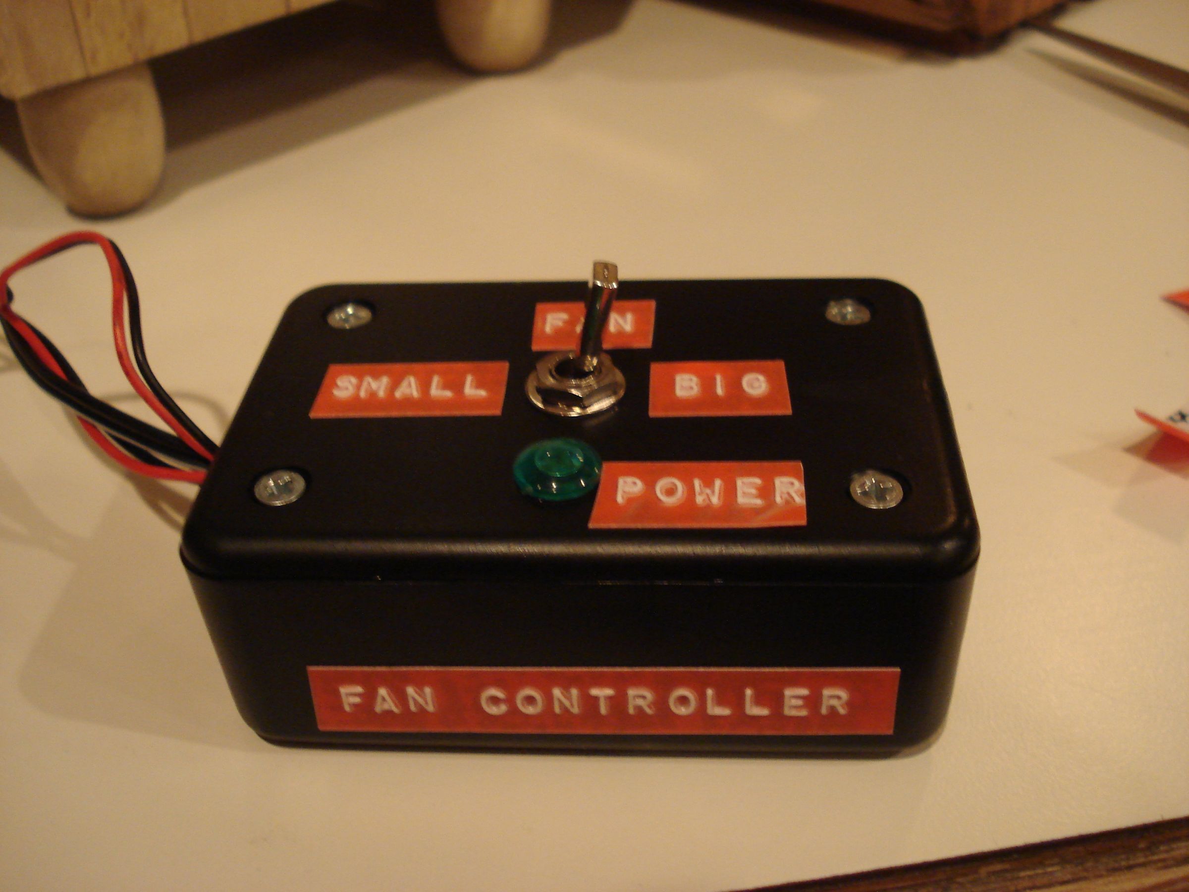 Wall-Powered solder fume extractor - on the cheap!