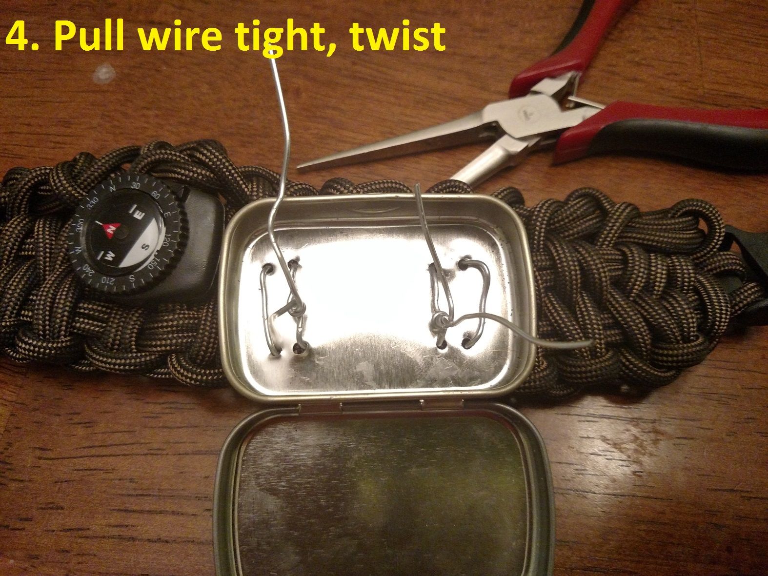 Ultimate Paracord Bracelet Survival Kit 7 Steps (with Pictures