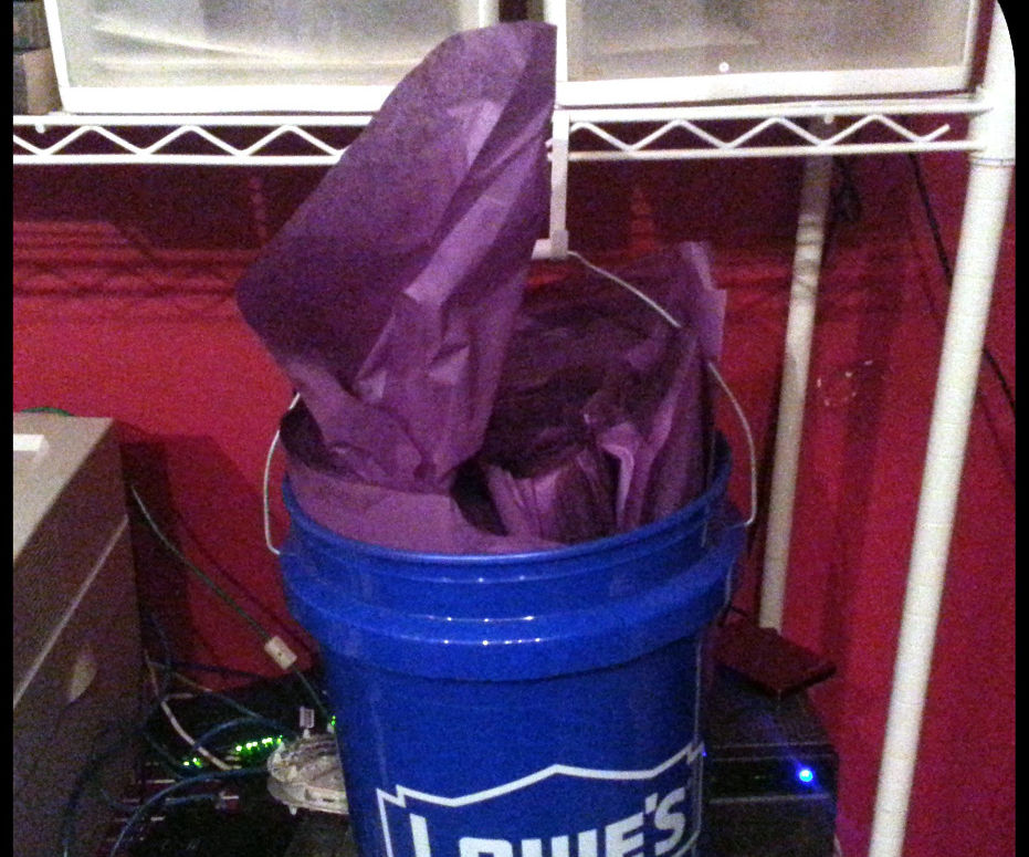 Tissue Paper Dispenser With a 5 Gallon Bucket