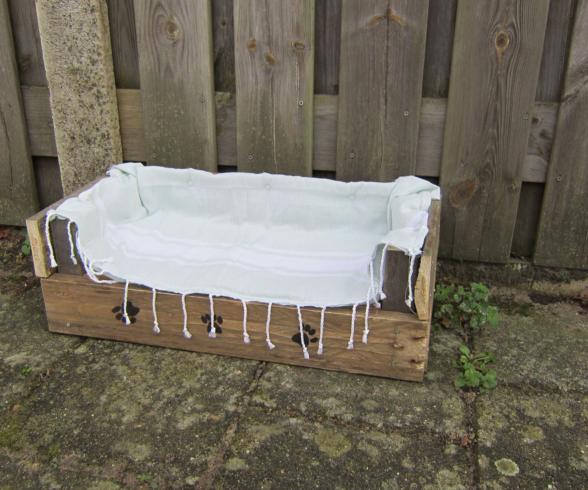 Pallet Cat Bed
